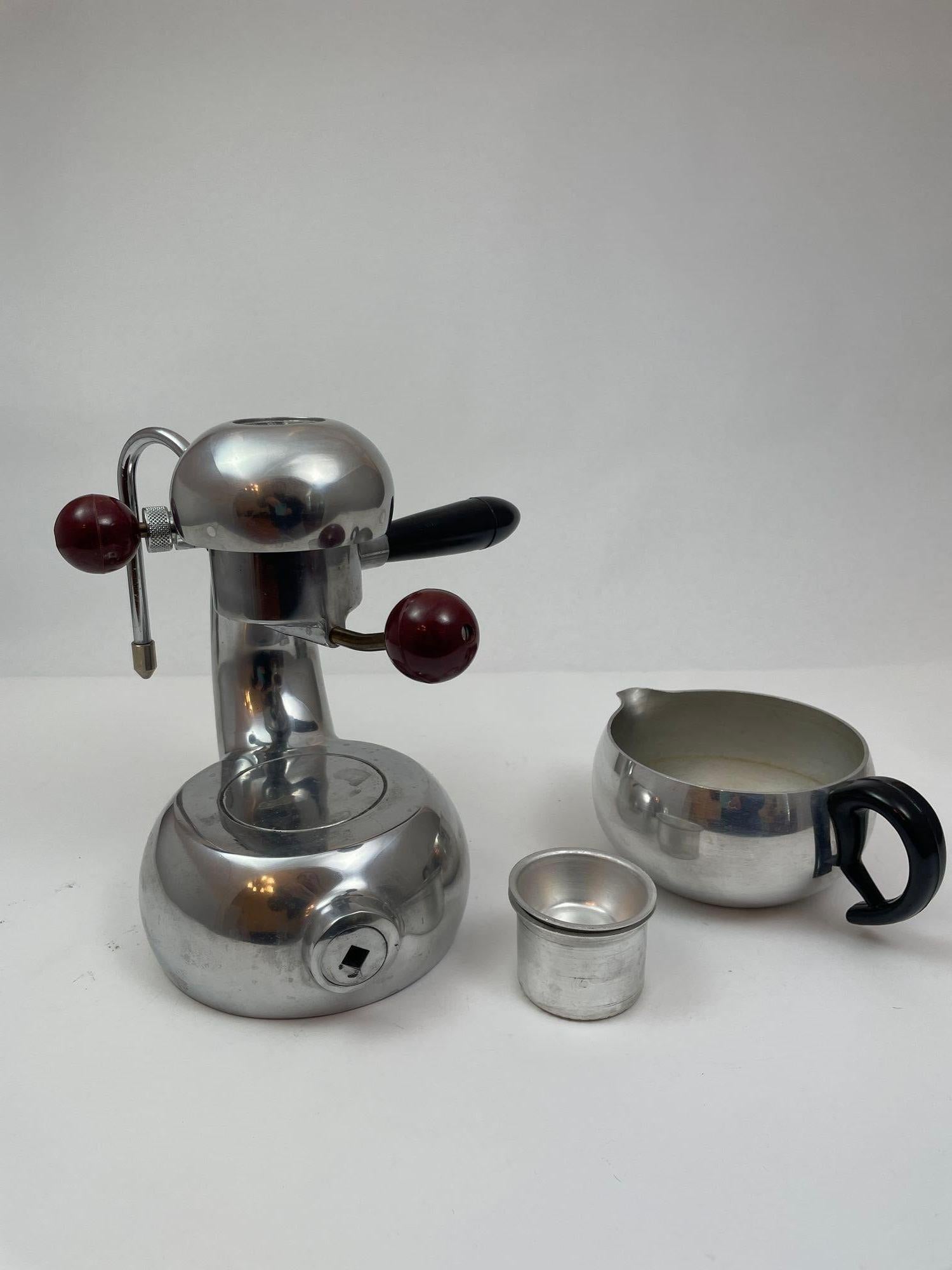 Vintage Atomic Coffee Maker by Giordano Robbiati Italy 1950s In Good Condition For Sale In North Hollywood, CA
