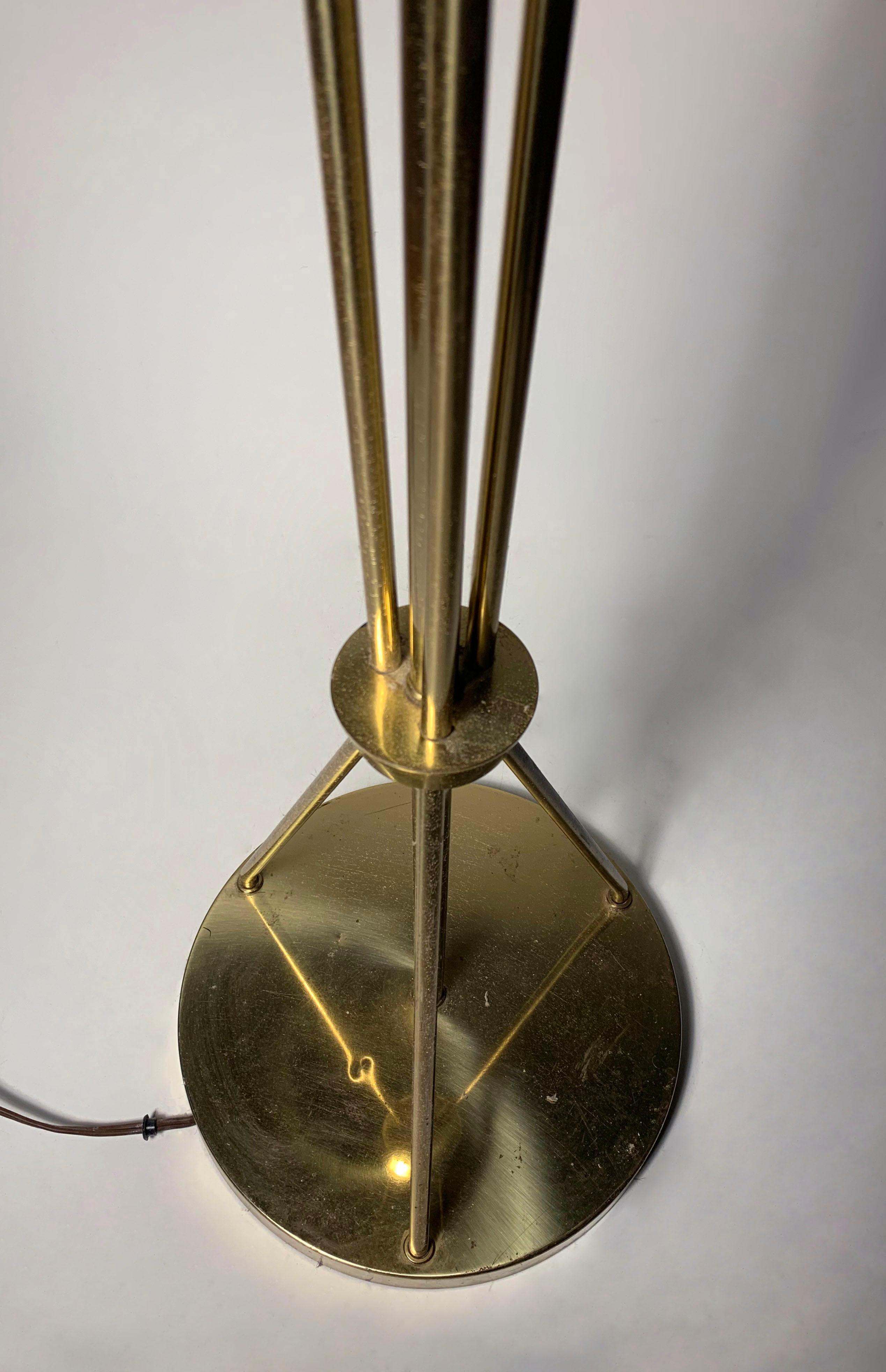 A Vintage Atomic Sputnik Torchere Floor Lamp in the manner of Arredoluce In Good Condition For Sale In Chicago, IL