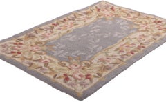 Tapis à capuche vintage américain Aubusson, Feminine Charm meets Cozy Chic