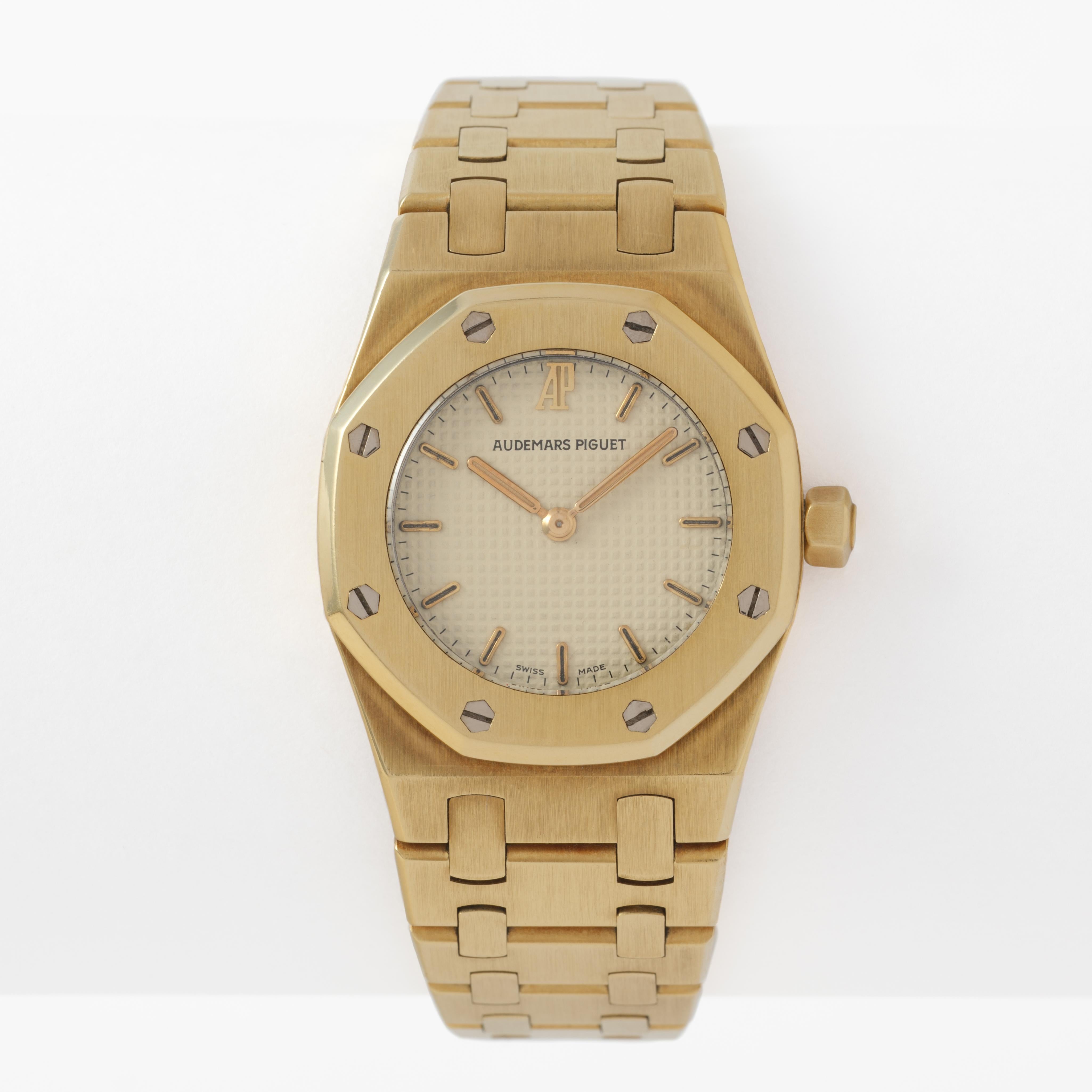 Vintage Audemars Piguet 18 Karat Gelbgold Royal Oak 25mm (Modernistisch) im Angebot