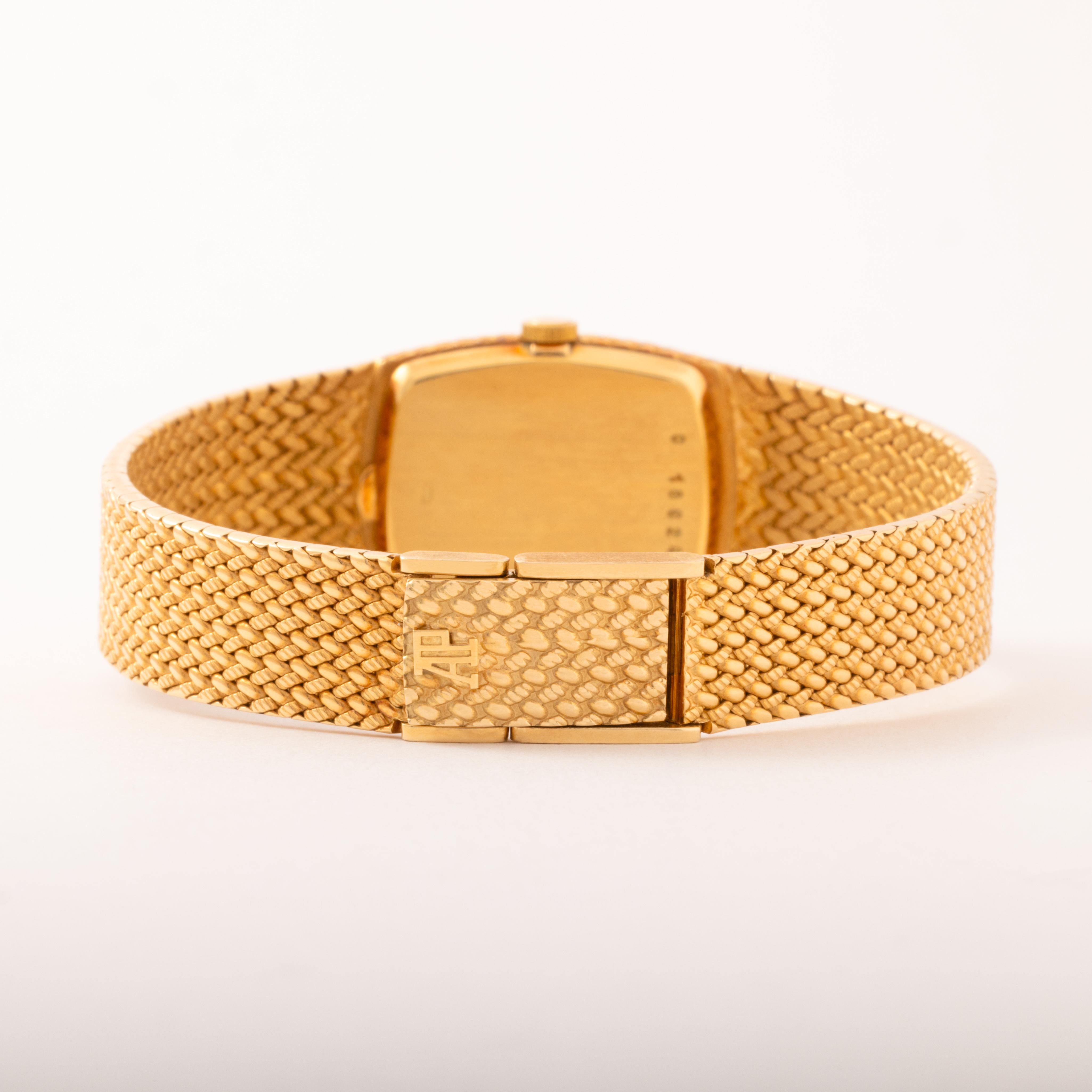 Vintage Audemars Piguet 18k Yellow Gold Cobra Model 624 In Excellent Condition In New York, NY