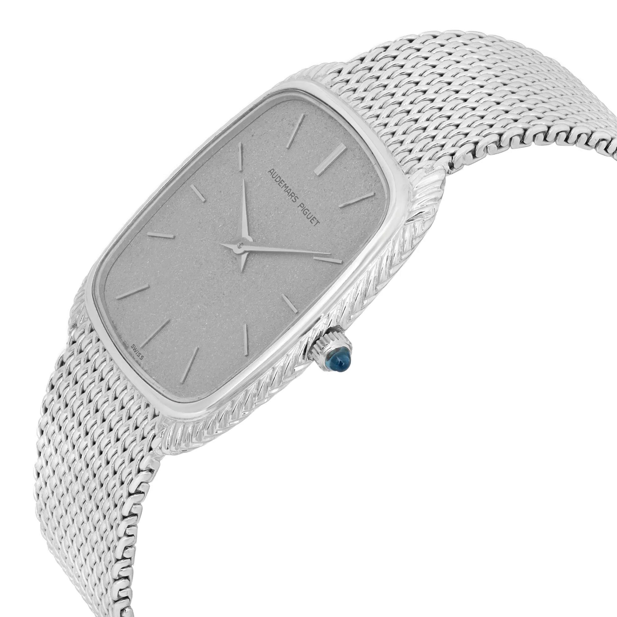 Vintage Audemars Piguet Cobra 18k White Gold Silver Dial Manual Unisex Watch 701 In Good Condition For Sale In New York, NY