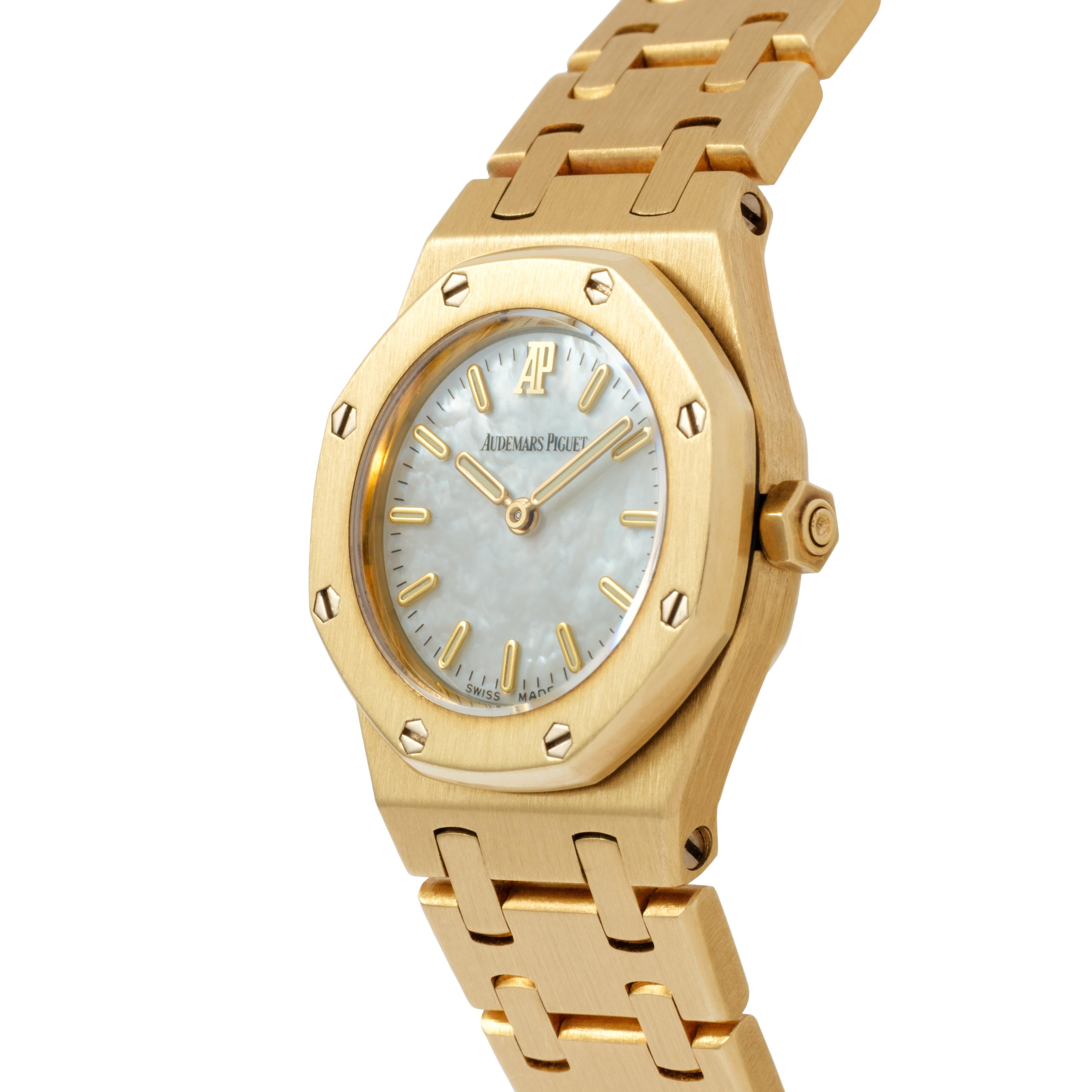 Vintage Audemars Piguet Royal Oak Mini Oro amarillo de 18 quilates y perla de Tahití en Bueno estado para la venta en New York, NY