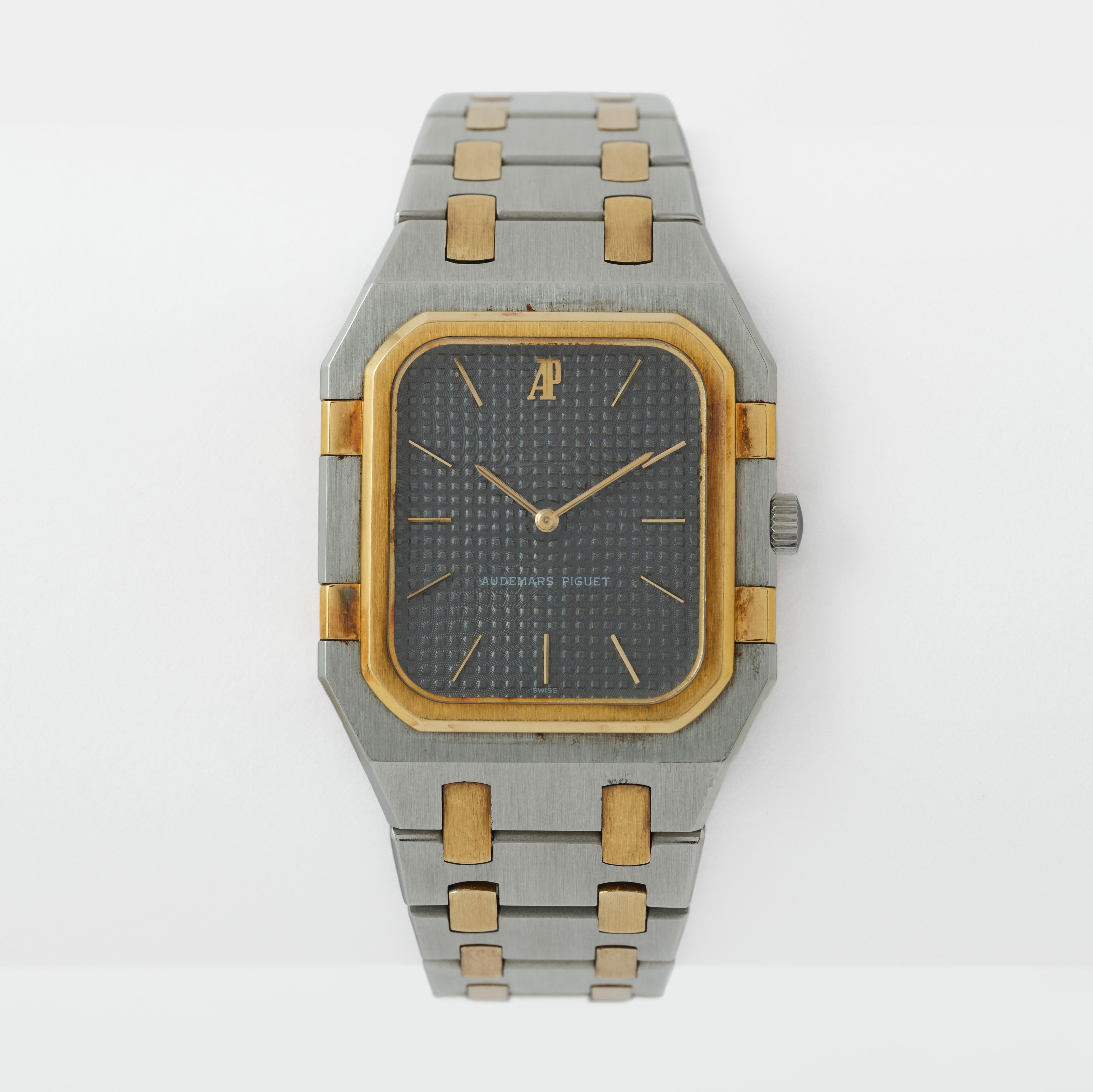 Vintage Audemars Piguet Royal Oak Modelo 56049SA Acero inoxidable Amarillo de 18 quilates Modernista en venta
