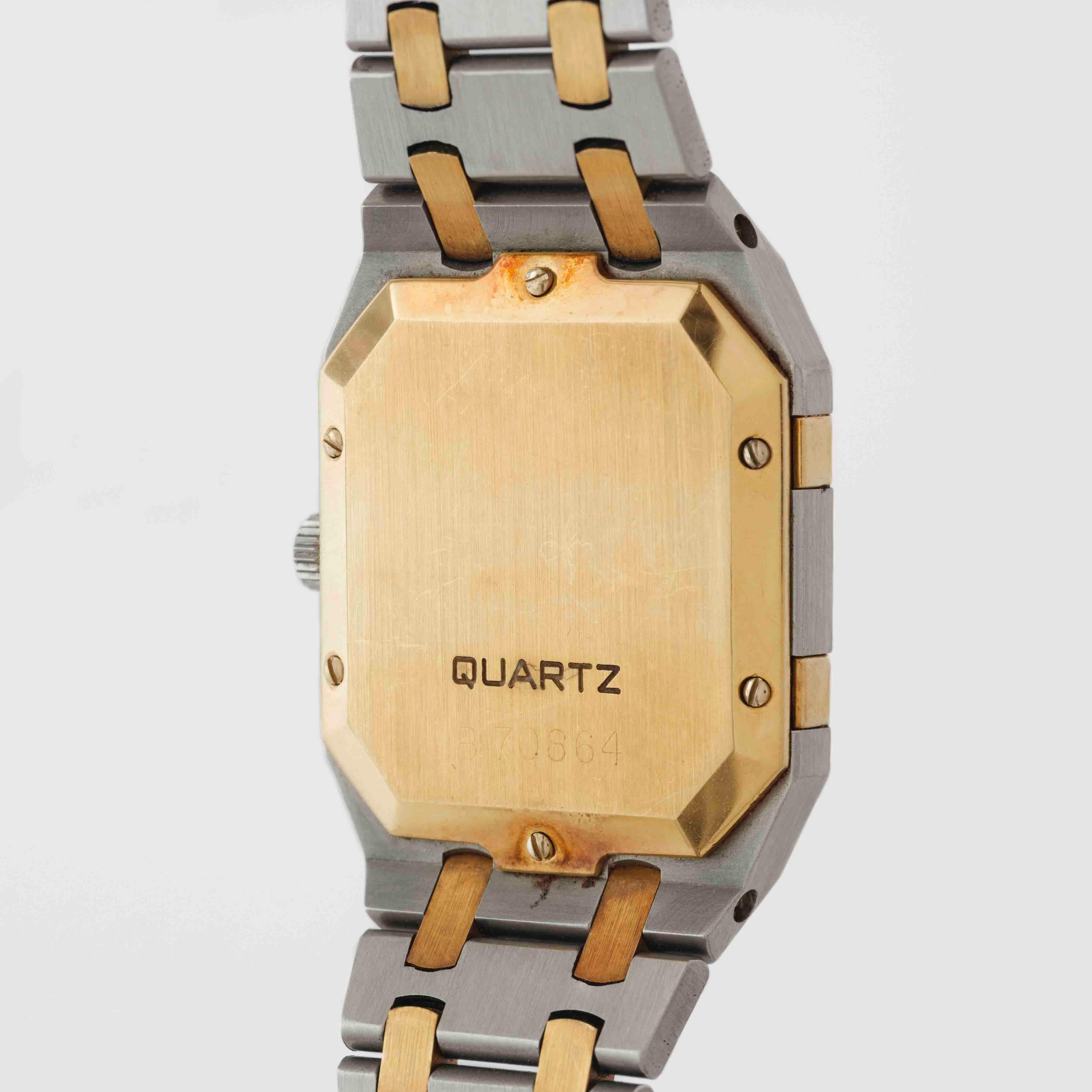 Vintage Audemars Piguet Royal Oak Modelo 56049SA Acero inoxidable Amarillo de 18 quilates en venta 3