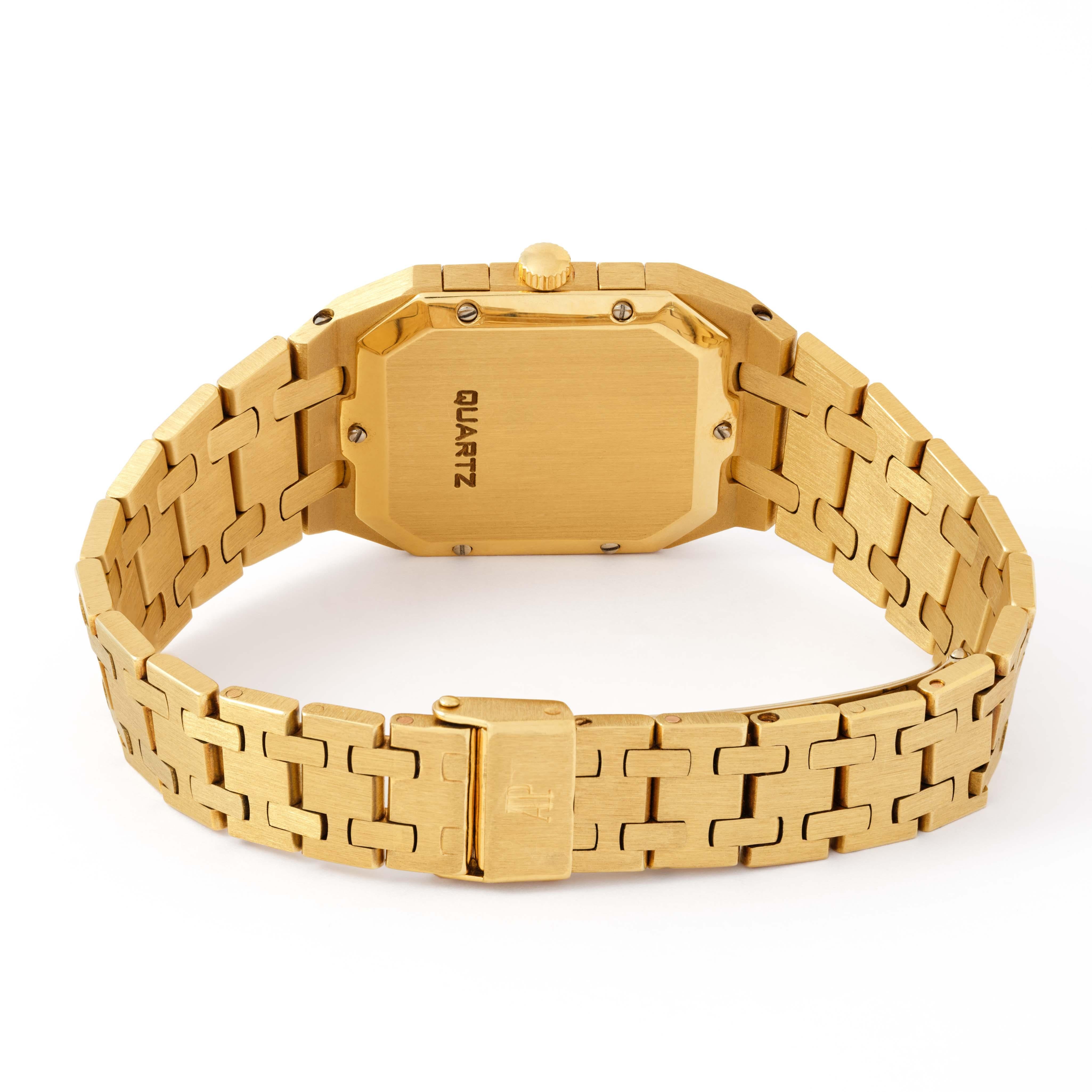 Women's or Men's Vintage Audemars Piguet Royal Oak Model 600 18 Karat Yellow Gold Watch
