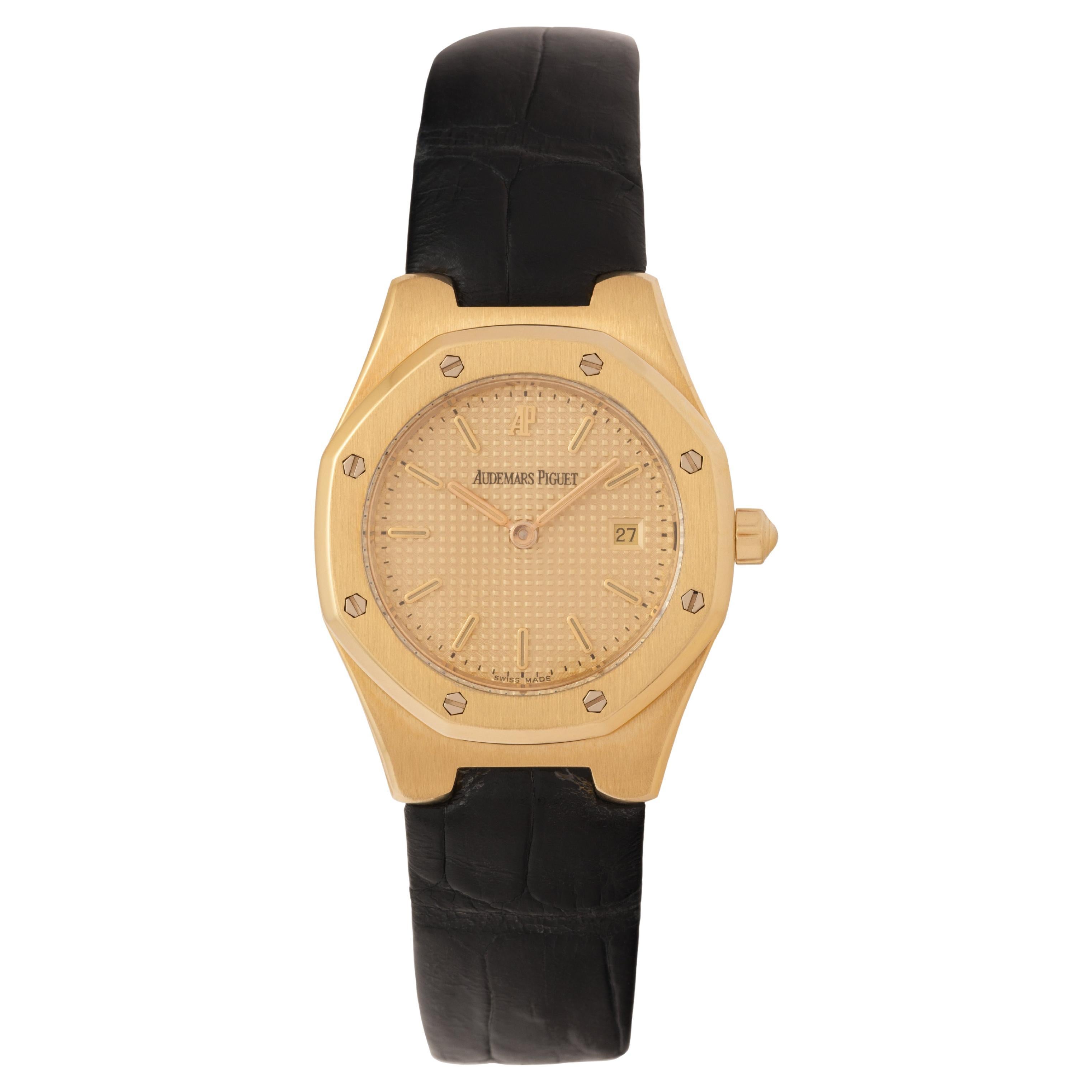 Vintage Audemars Piguet Royal Oak Model 66800BA 18 Karat on Deployment Buckle For Sale