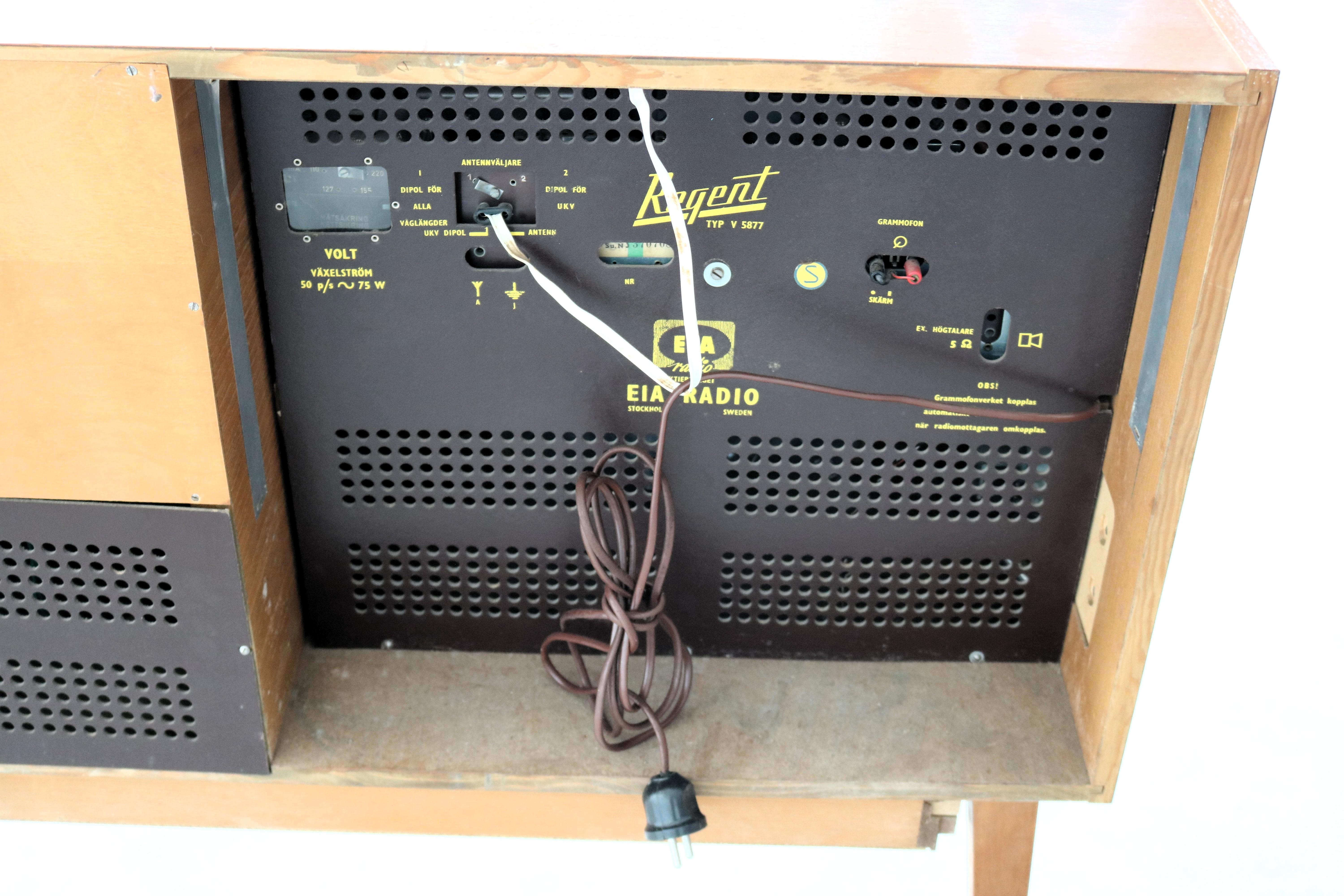 vintage audio furniture  radio  cabinet  1960s  Sweden For Sale 2