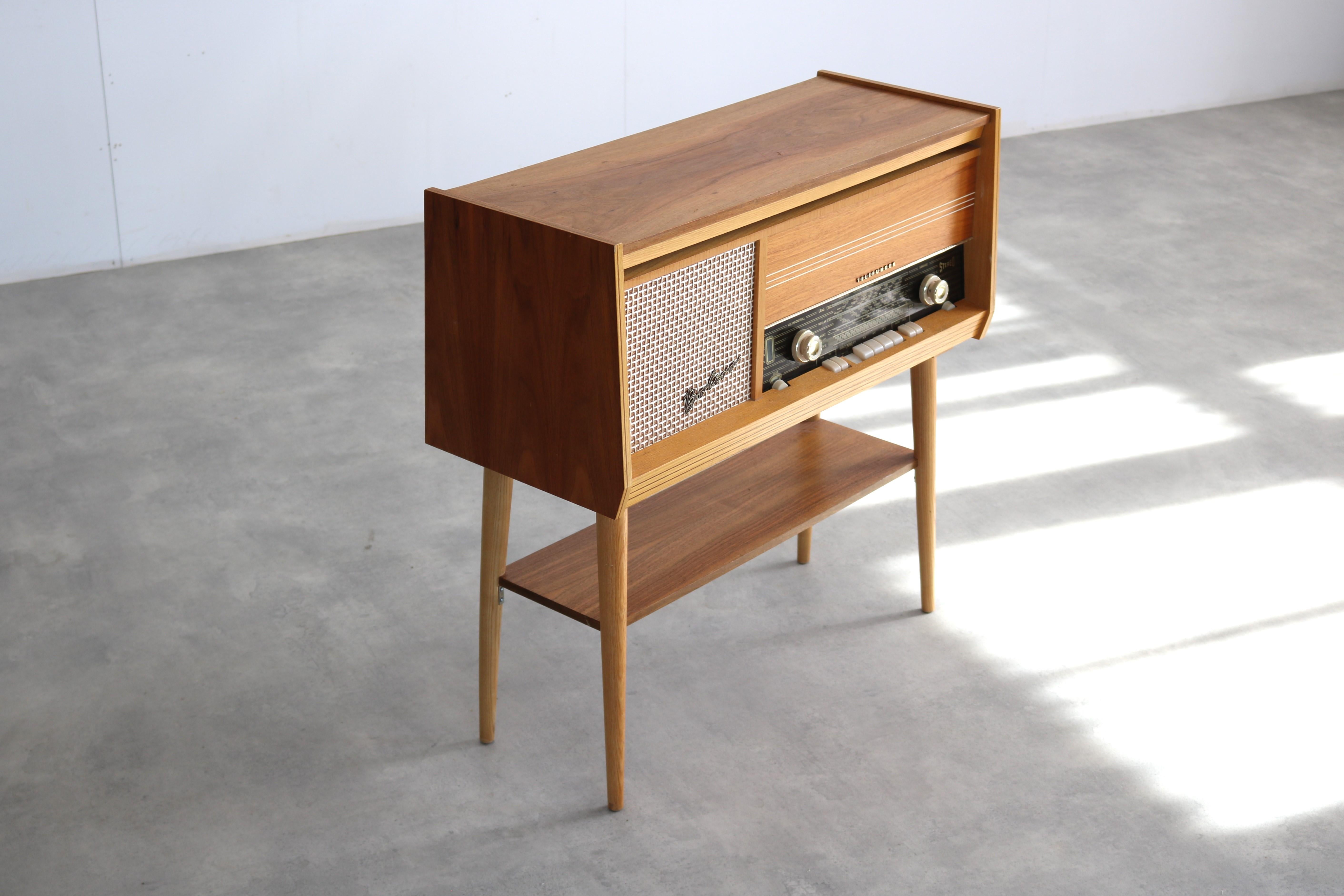 vintage audio furniture  side table  Telefunken  Sweden In Good Condition In GRONINGEN, NL