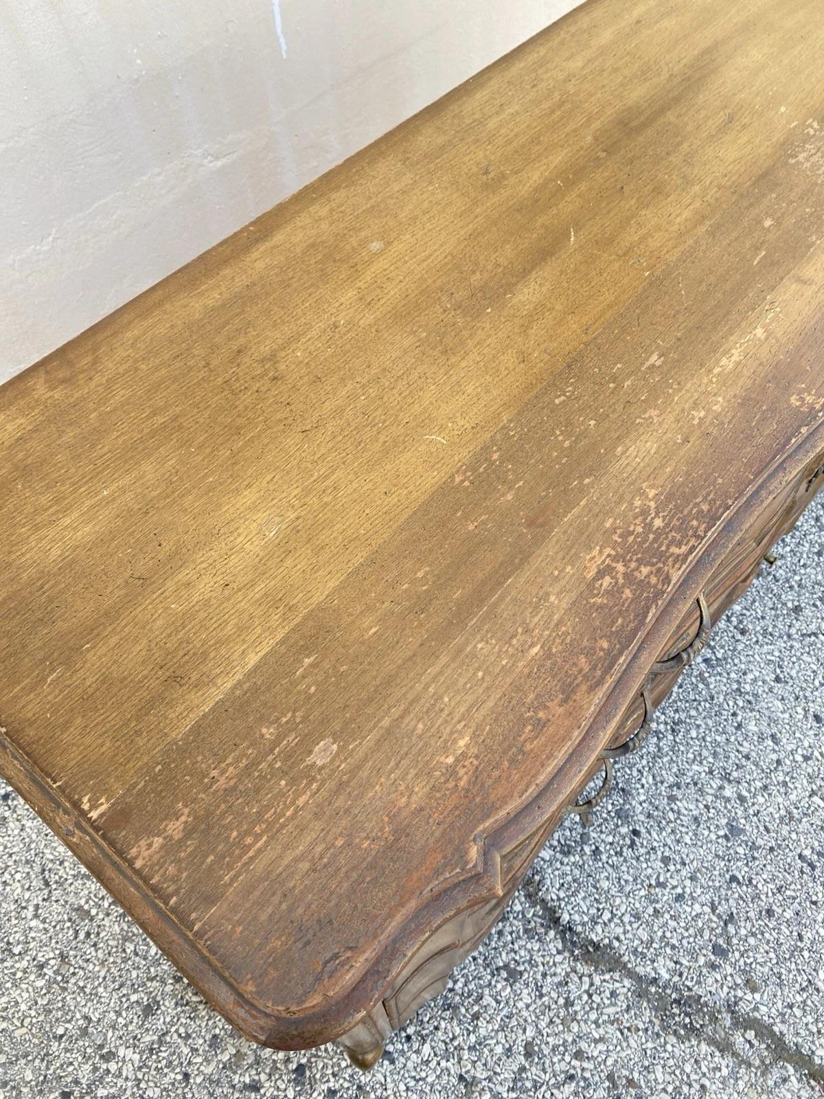 Vintage Auffray & Co French Country Provincial Walnut 9 Drawer Dresser Credenza en vente 1