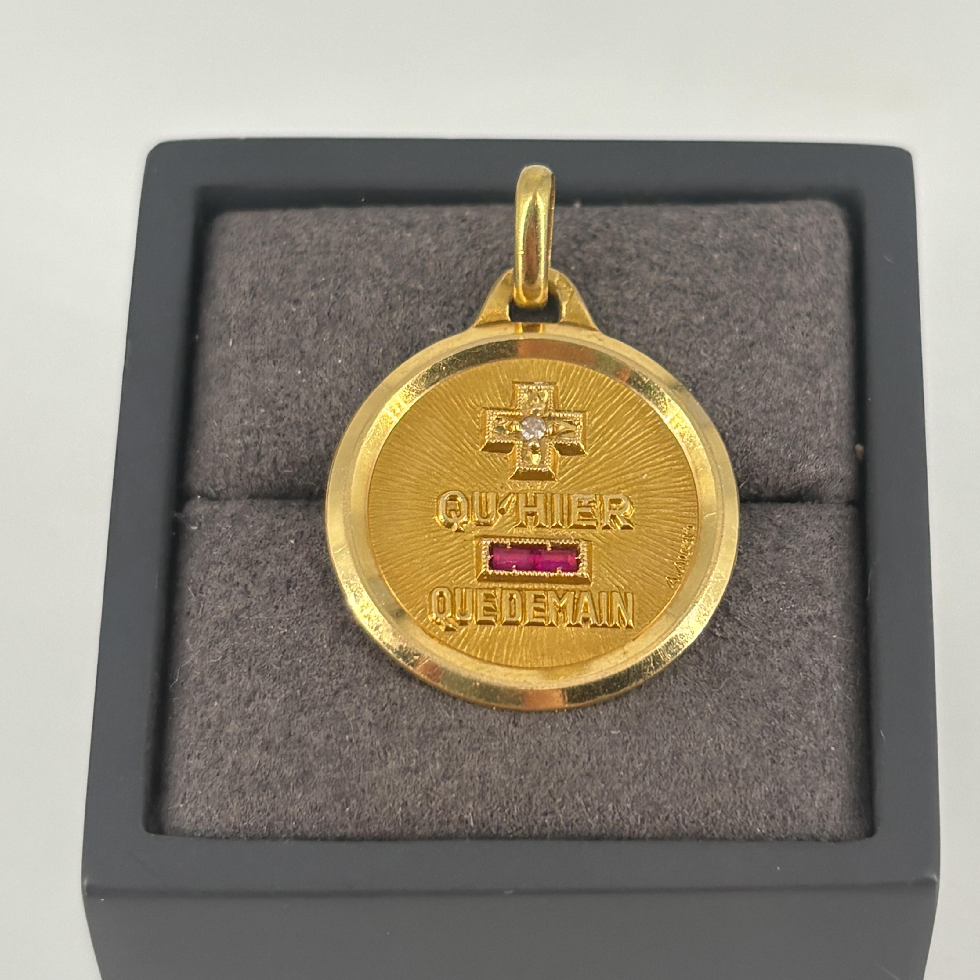 Vintage Augis 18k Gold Plus Qu
hier Moins Que Demain Diamond Ruby Charm 20mm