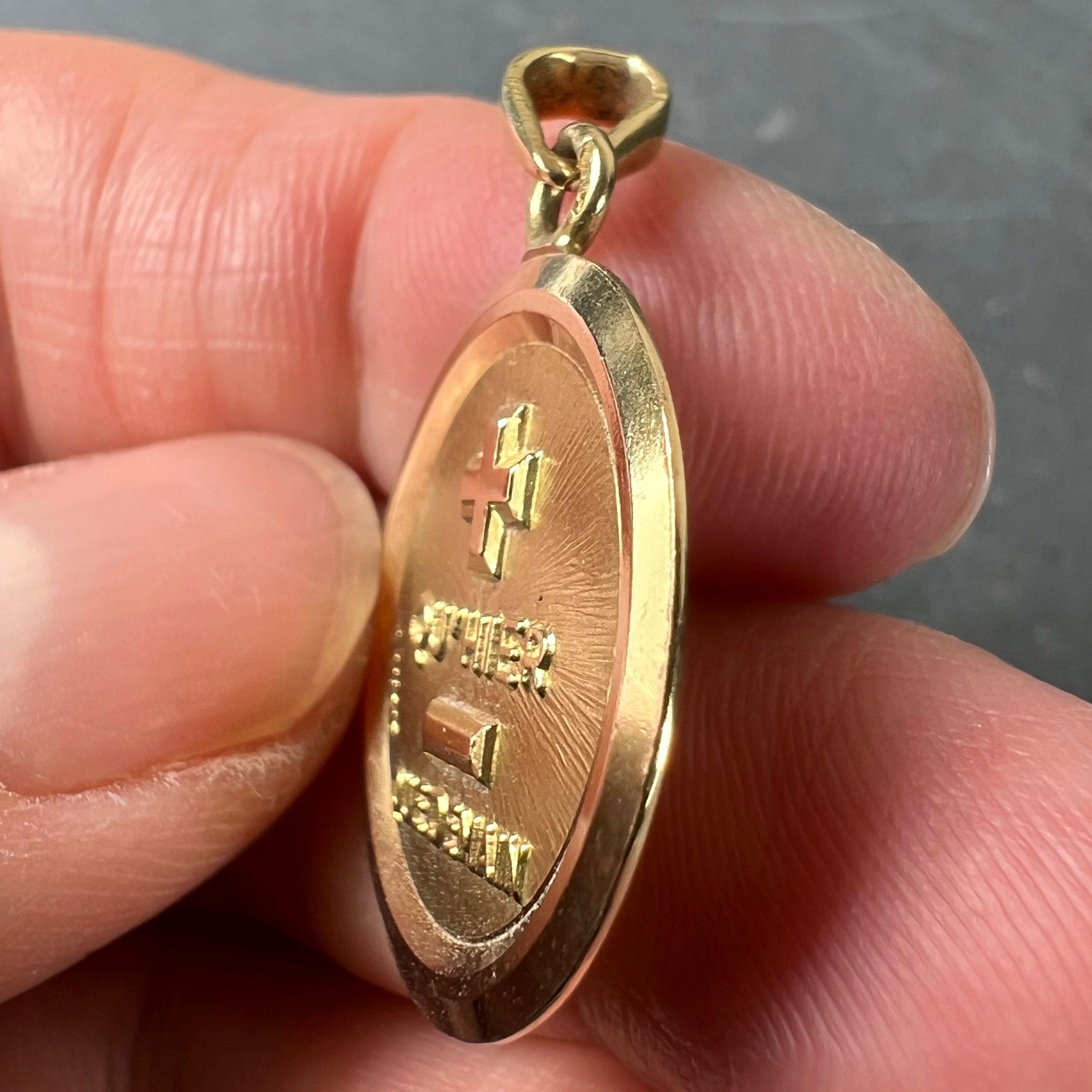 Vintage Augis More than Yesterday 18K Gelbgold Love Charm Anhänger, Vintage im Angebot 3