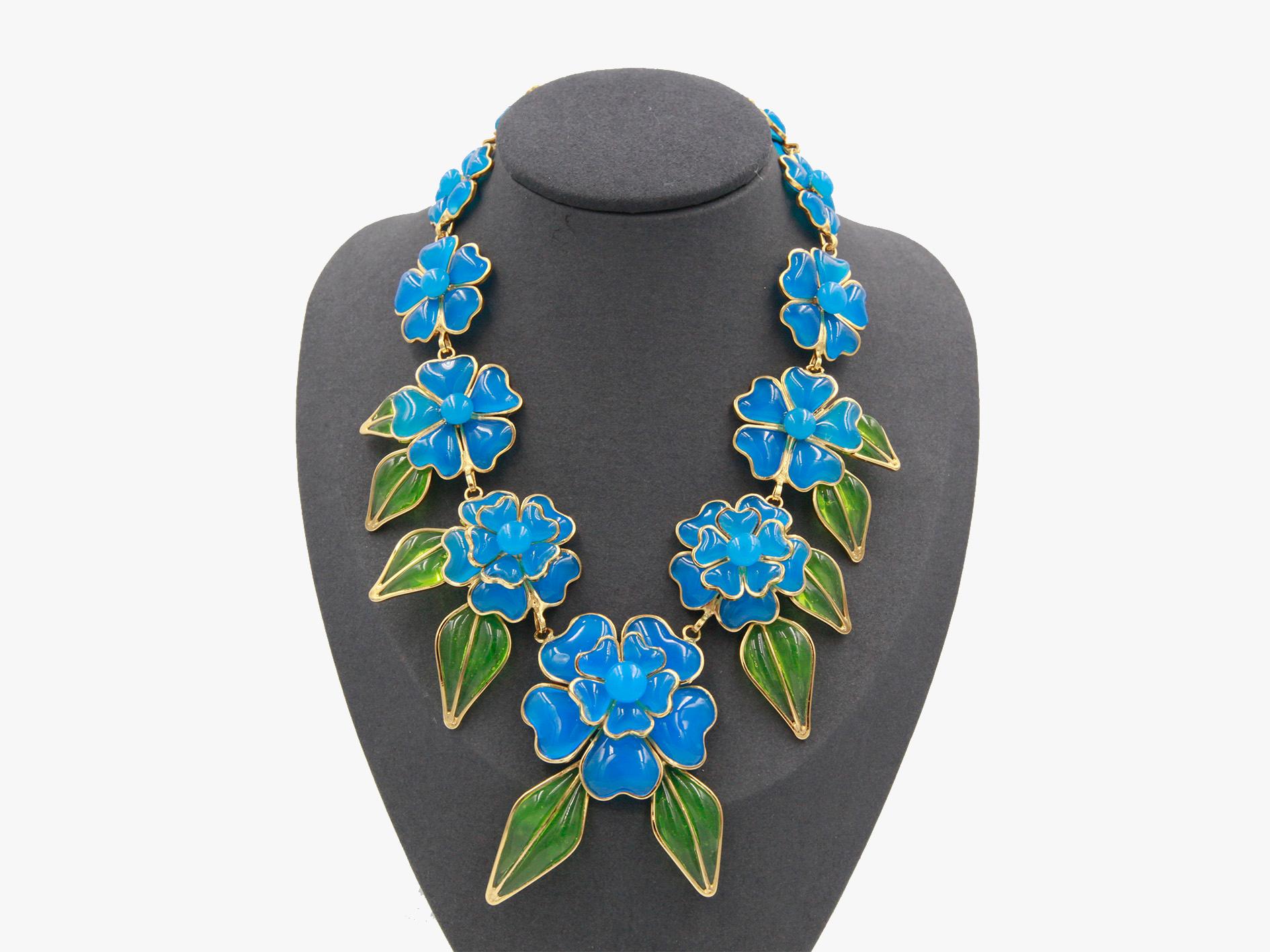 Donna Vintage AUGUSTINE PARIS by Thierry Gripoix Collana in vetro Camelia, anni '90 in vendita