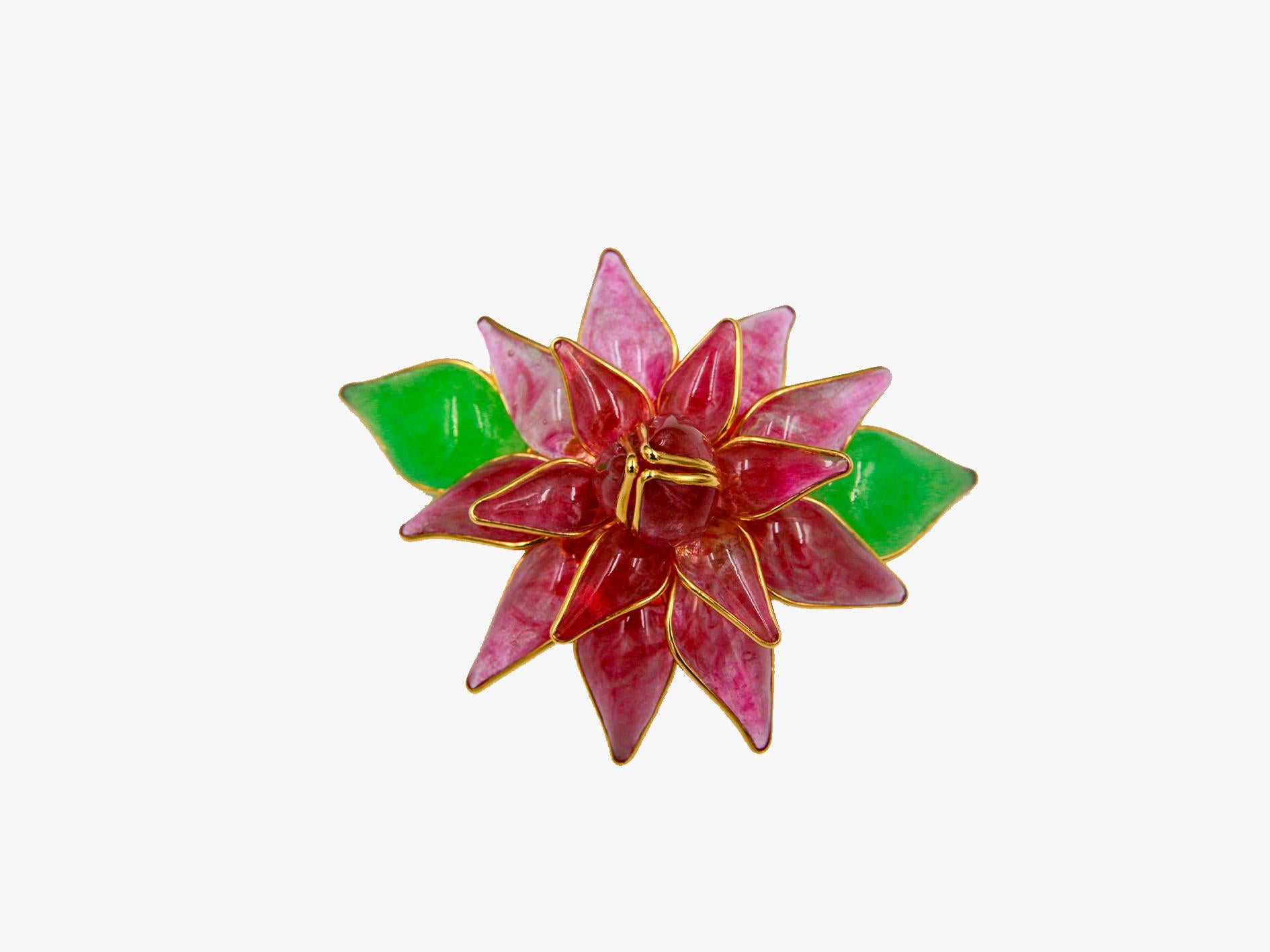 Fantastic vintage brooch made of Gripoix pate de verre featuring flower in pink color with green leaves. 

Gold plated metal. 
Signed AUGUSTINE Paris. Made in France 
Period: 1990s
Condition: excellent. 

Length: 6cm Width: 10cm


........Additional