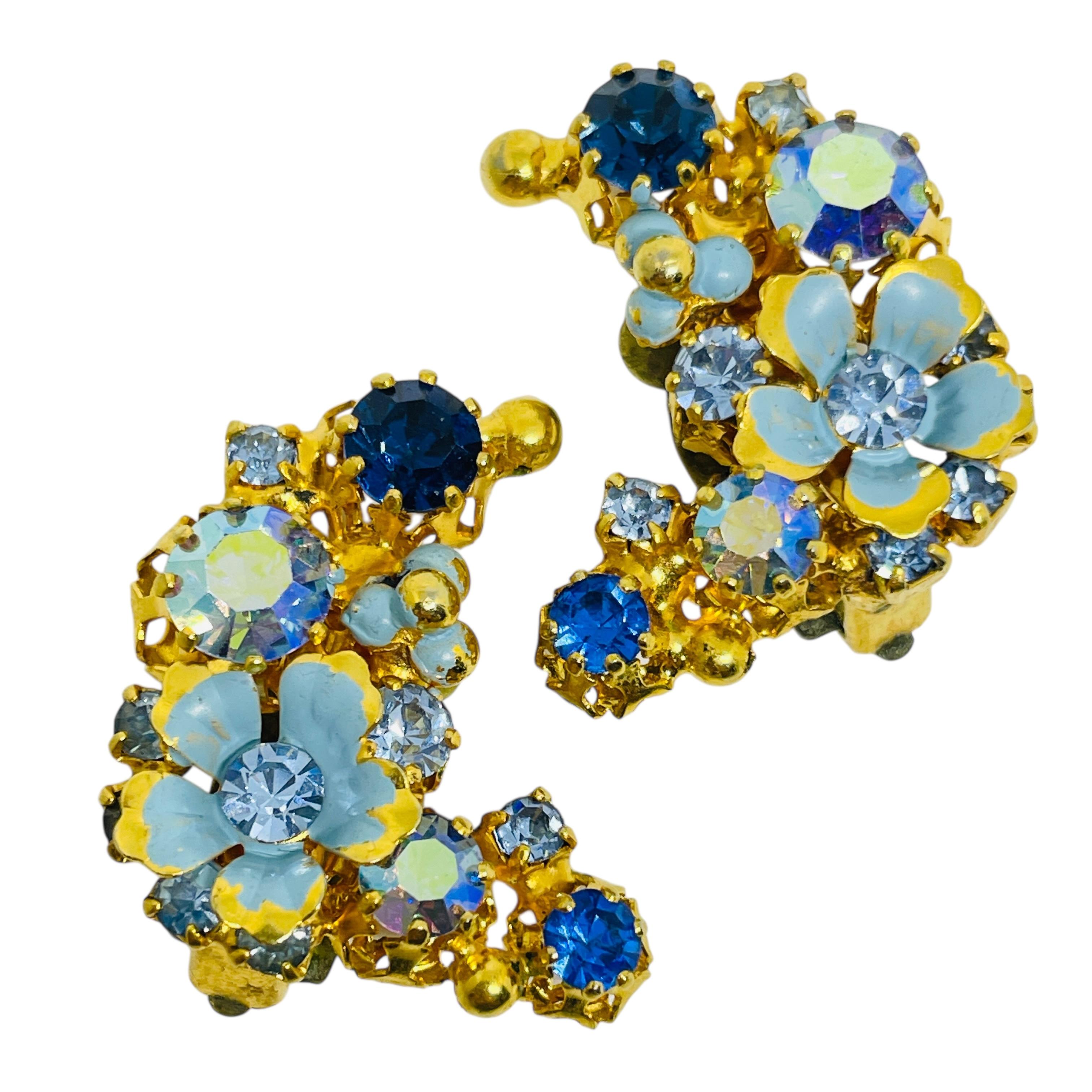 Orecchini a clip d'epoca AUSTRIA con smalto dorato e strass a forma di fiore in vendita 1