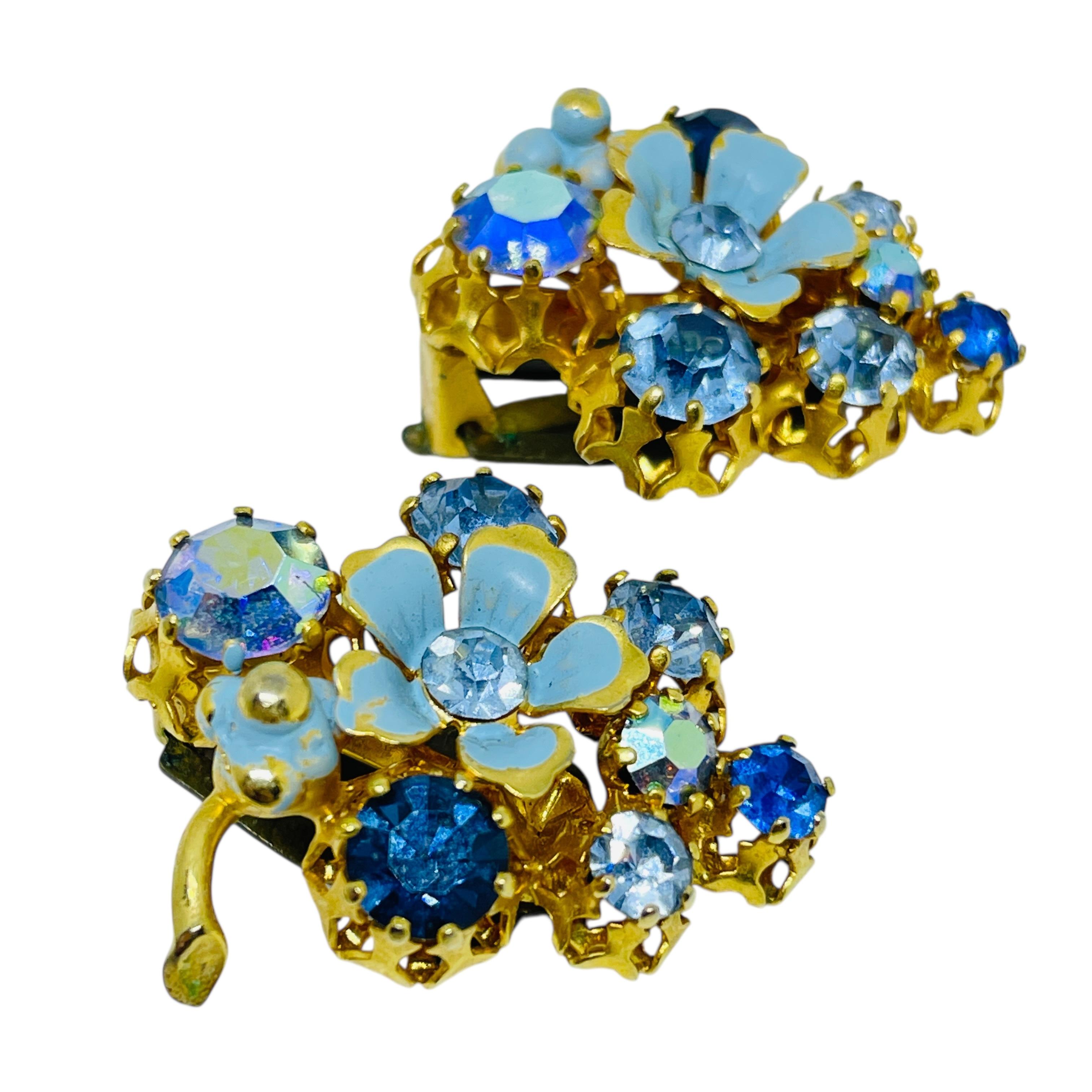 Vintage AUSTRIA Gold Ton Emaille Strass Blume Designer Clip auf Ohrringe im Angebot 1
