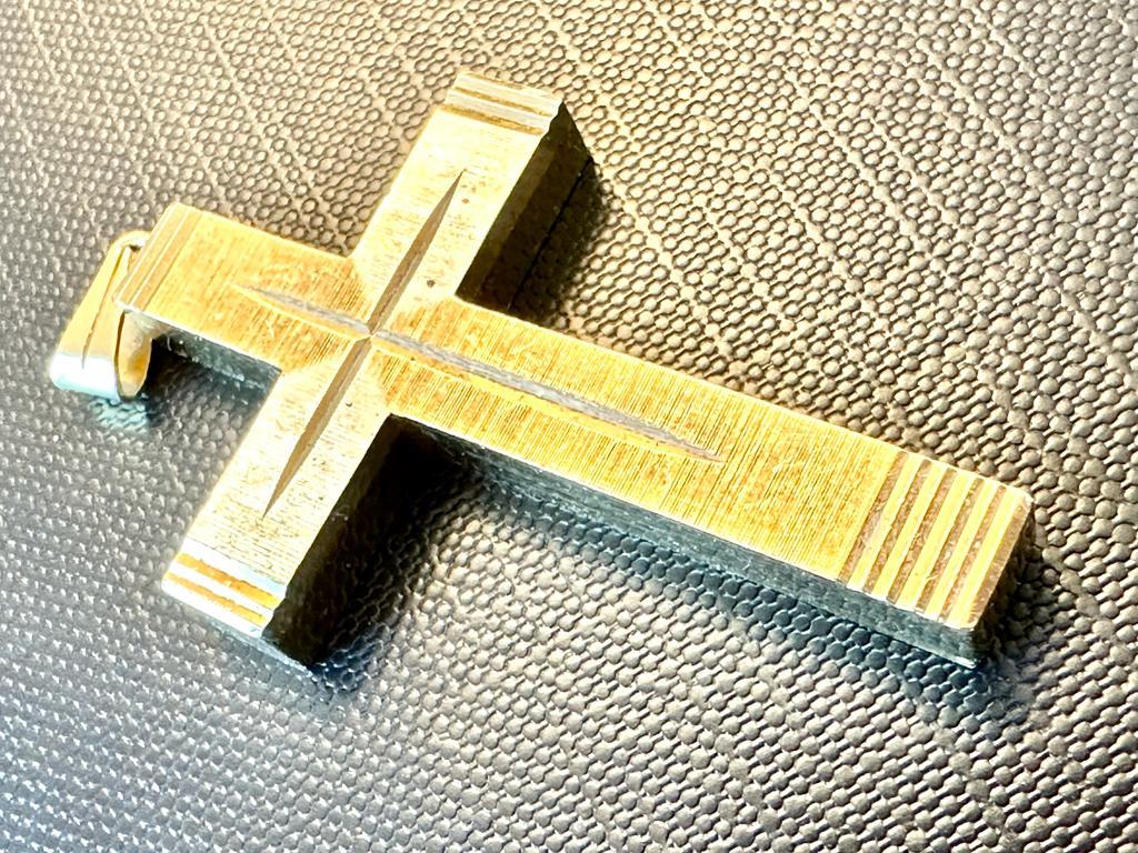 Artisan Vintage Austrian 18 Karat Yellow Gold Cross “Chapiteau” For Sale