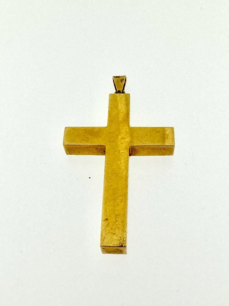 Vintage Austrian 18 Karat Yellow Gold Cross “Chapiteau” For Sale 1