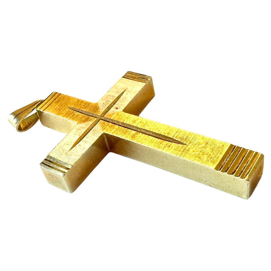 Vintage Austrian 18 Karat Yellow Gold Cross “Chapiteau” For Sale