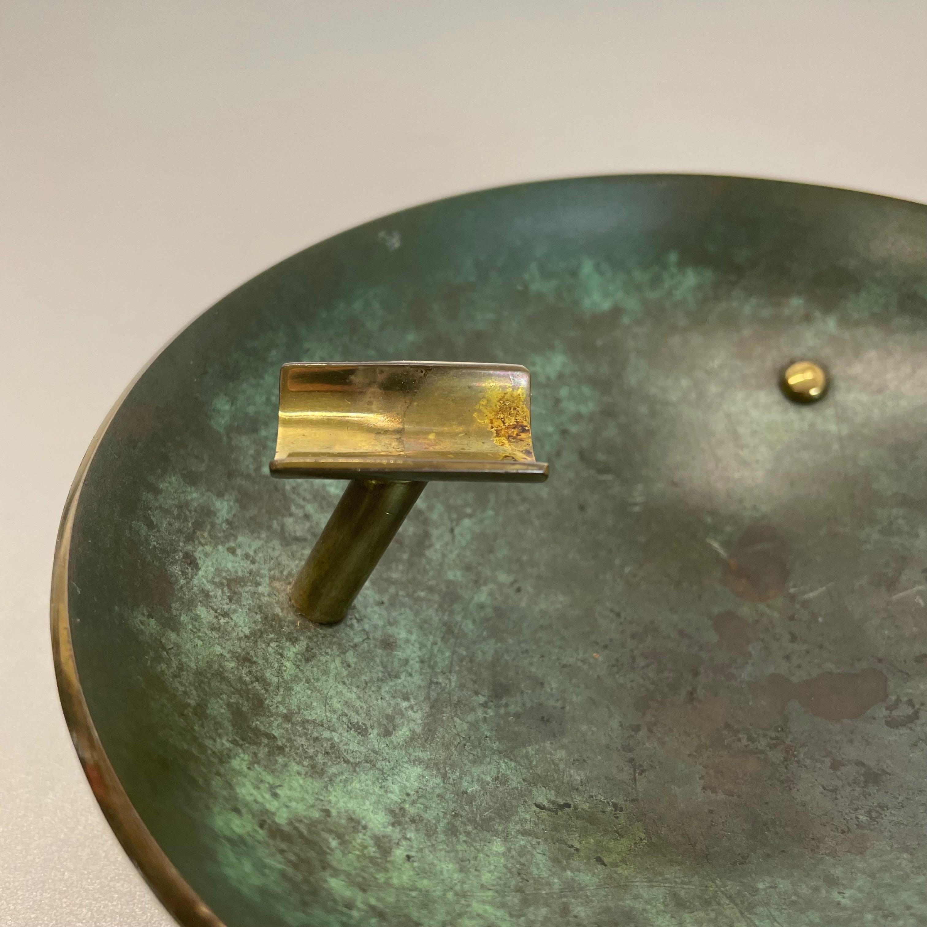 Copper Vintage Austrian Auböck Style Tripod brass Ashtray Hagenauer Era, Austria, 1950s For Sale