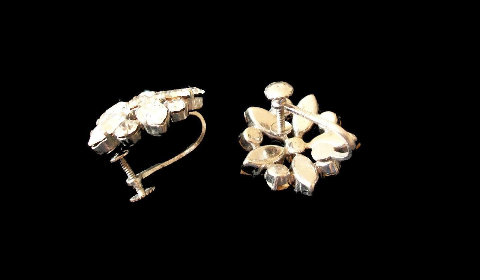 Women's Vintage Austrian Crystal Earrings - Screw Backs - Unsigned - Mid 20th Century For Sale