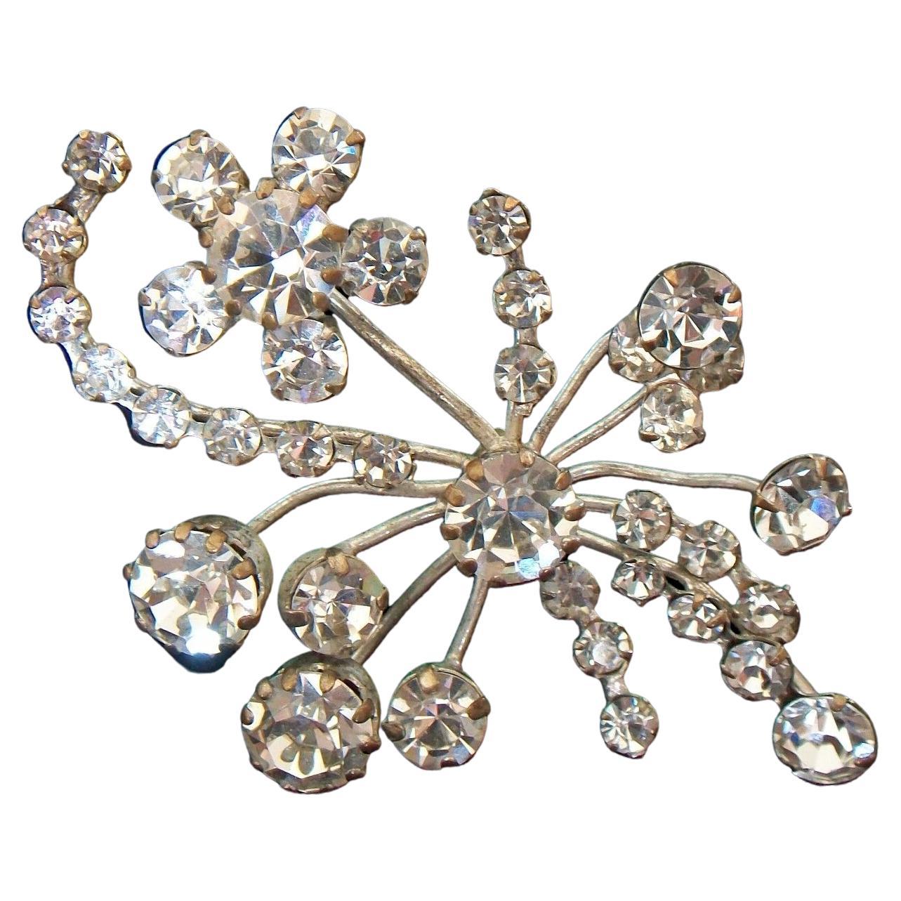 Vintage Austrian Crystal Rhinestone Brooch/Pin, Unsigned, Mid-20th Century For Sale