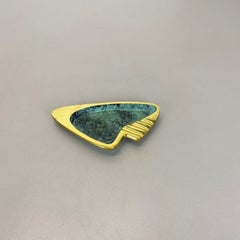 Cendrier elliptique autrichien en laiton, époque Hagenauer, Autriche, années 1950