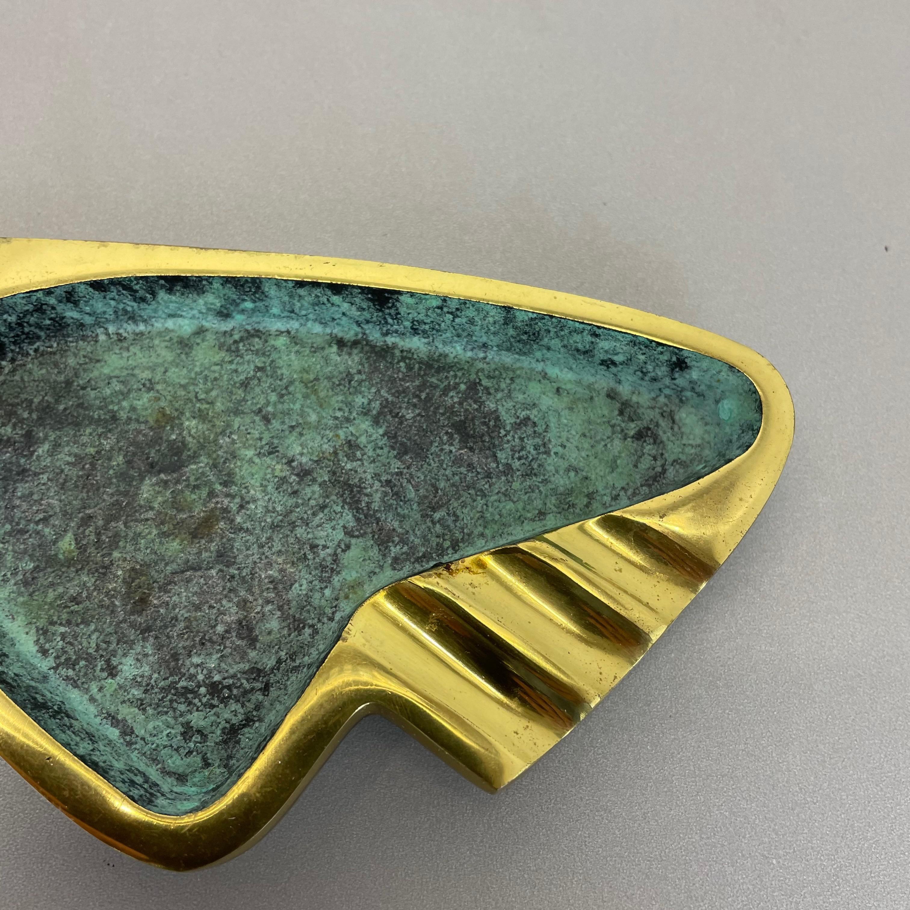 Cendrier elliptique autrichien en laiton, époque Hagenauer, Autriche, années 1950 en vente 2