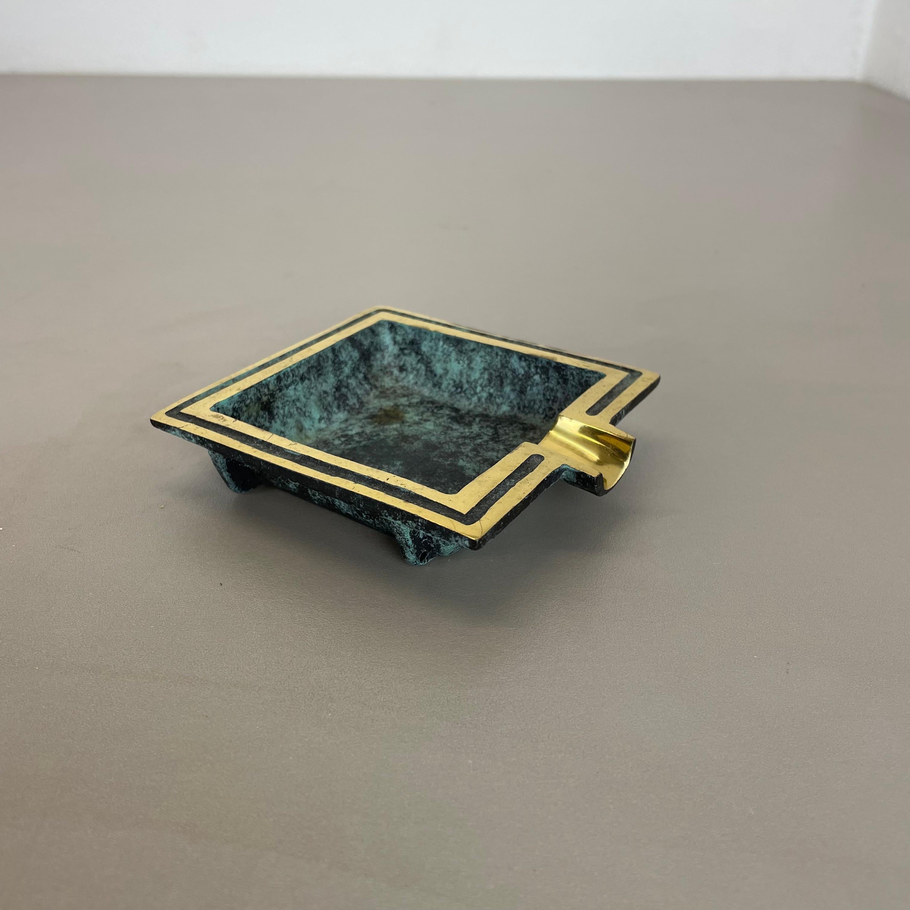 Article:

Brass Ashray element


Origin:

Austria


Material:

Brass metal


Description:

Wonderful metal ashtray element made in Austria in the 1950. High quality 1950s Austrian handmade fabrication of brass metal, with a verdigris surface. The