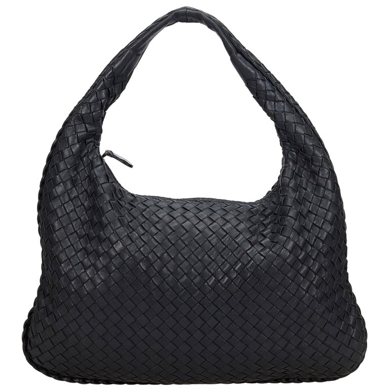 Vintage Authentic Bottega Veneta Black Leather Intrecciato Hobo Bag ...
