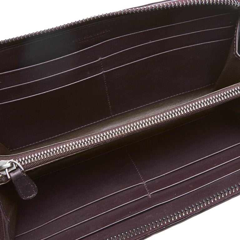 Vintage Authentic Bottega Veneta Leather Intrecciato Zip Around Wallet ...