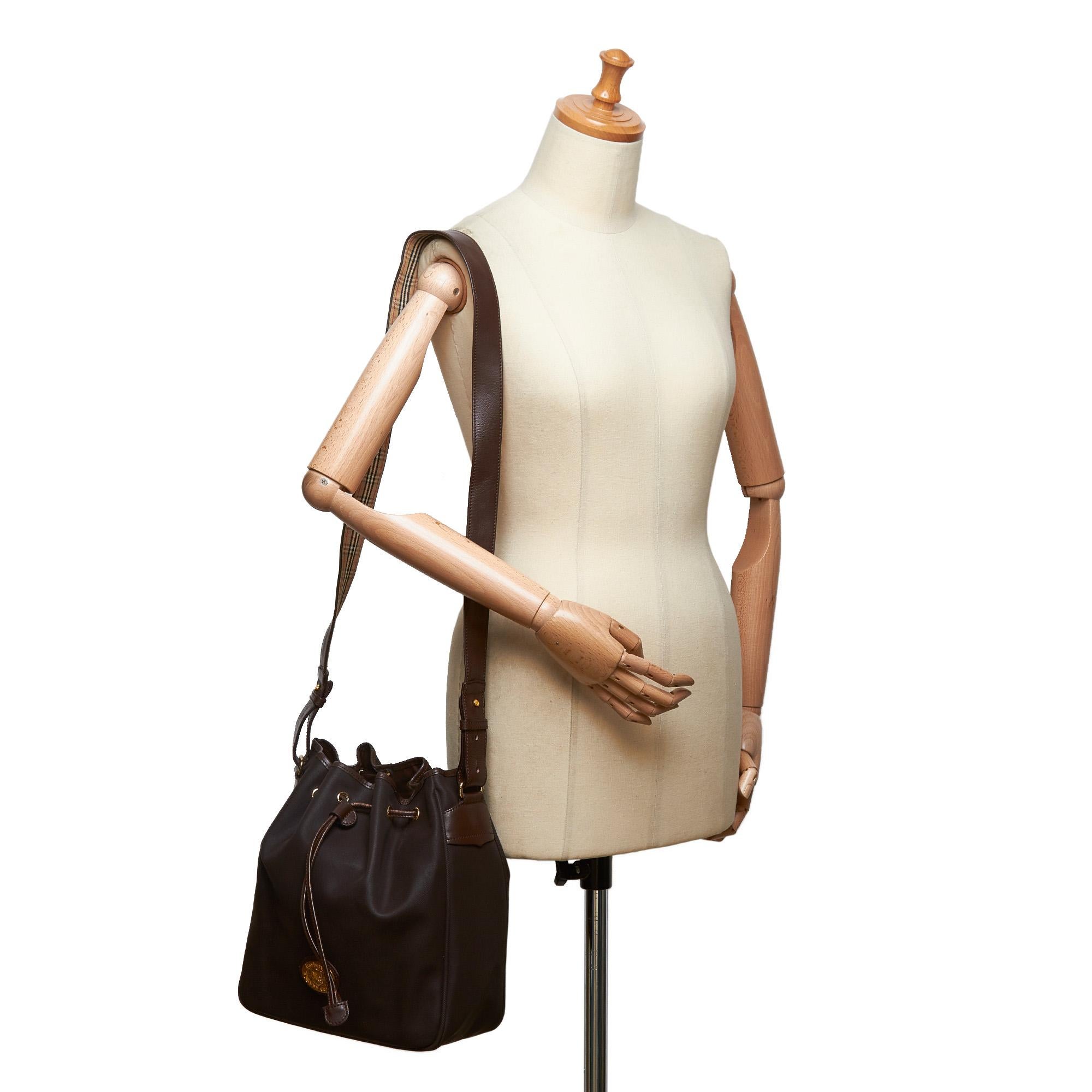 Vintage Authentic Burberry Black Bucket Bag United Kingdom w Dust Bag MEDIUM For Sale 6
