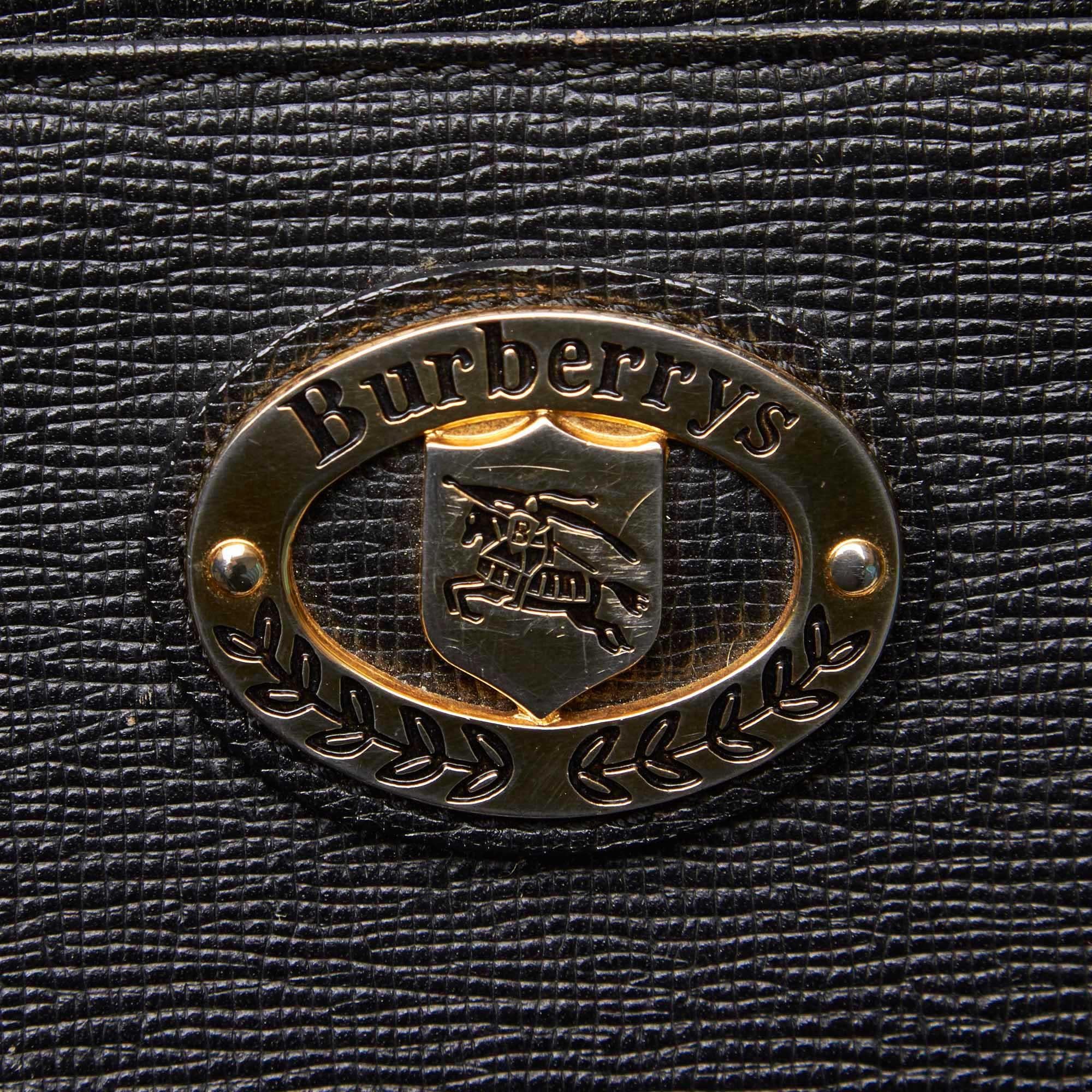 Vintage Authentic Burberry Black Leather Shoulder Bag United Kingdom LARGE  For Sale 2