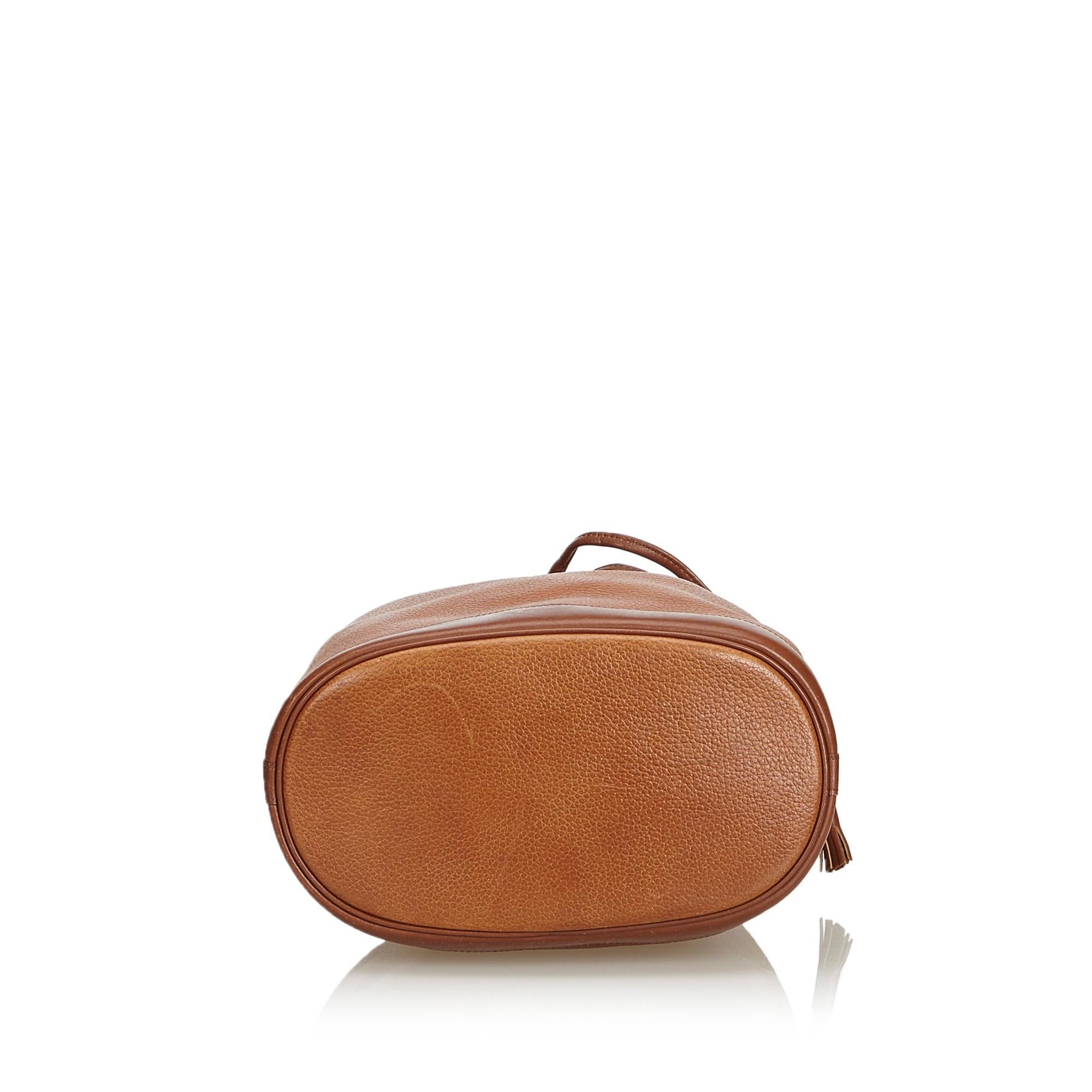 burberry bucket bag leather