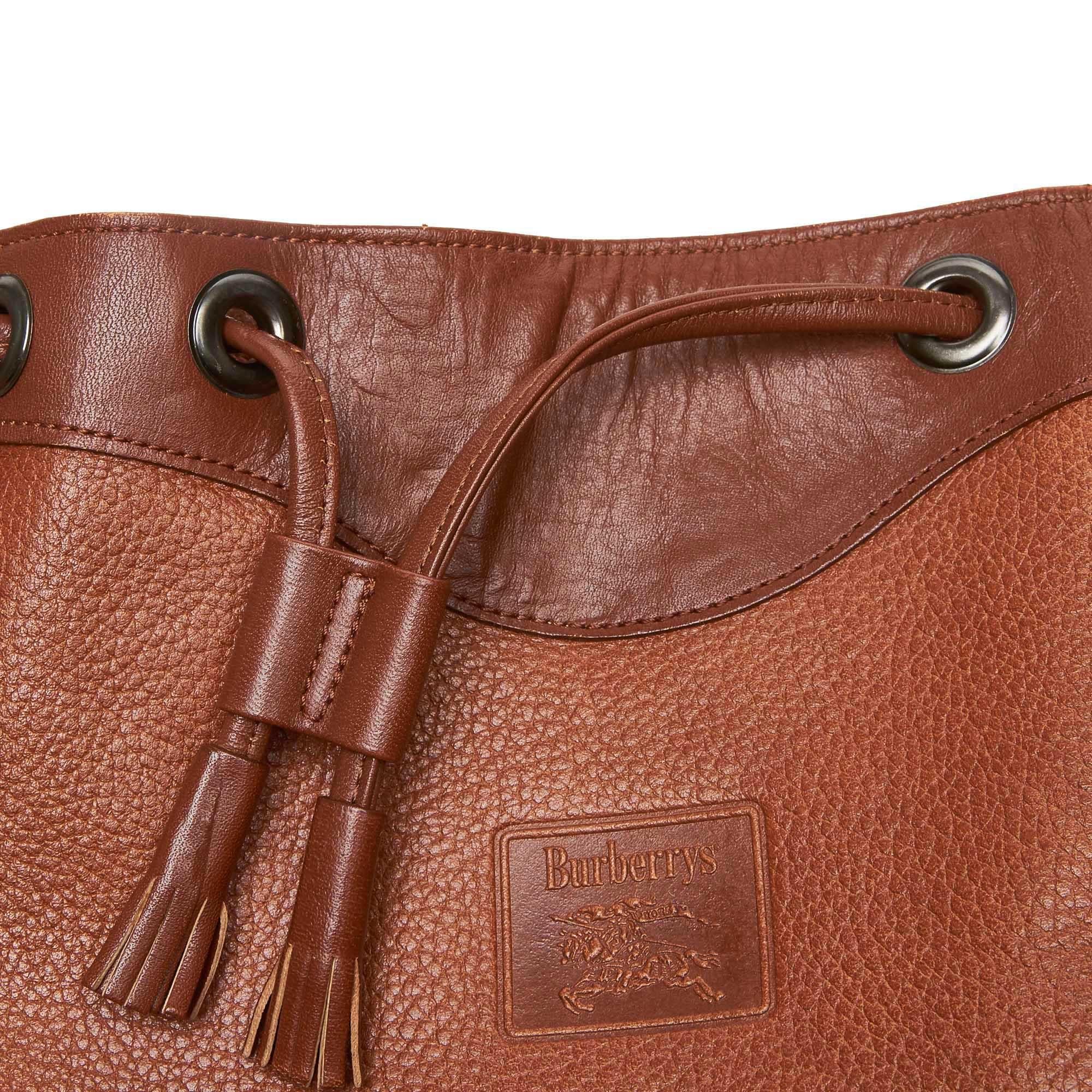 Vintage Authentic Burberry Brown Leather Bucket Bag United Kingdom MEDIUM  For Sale 1
