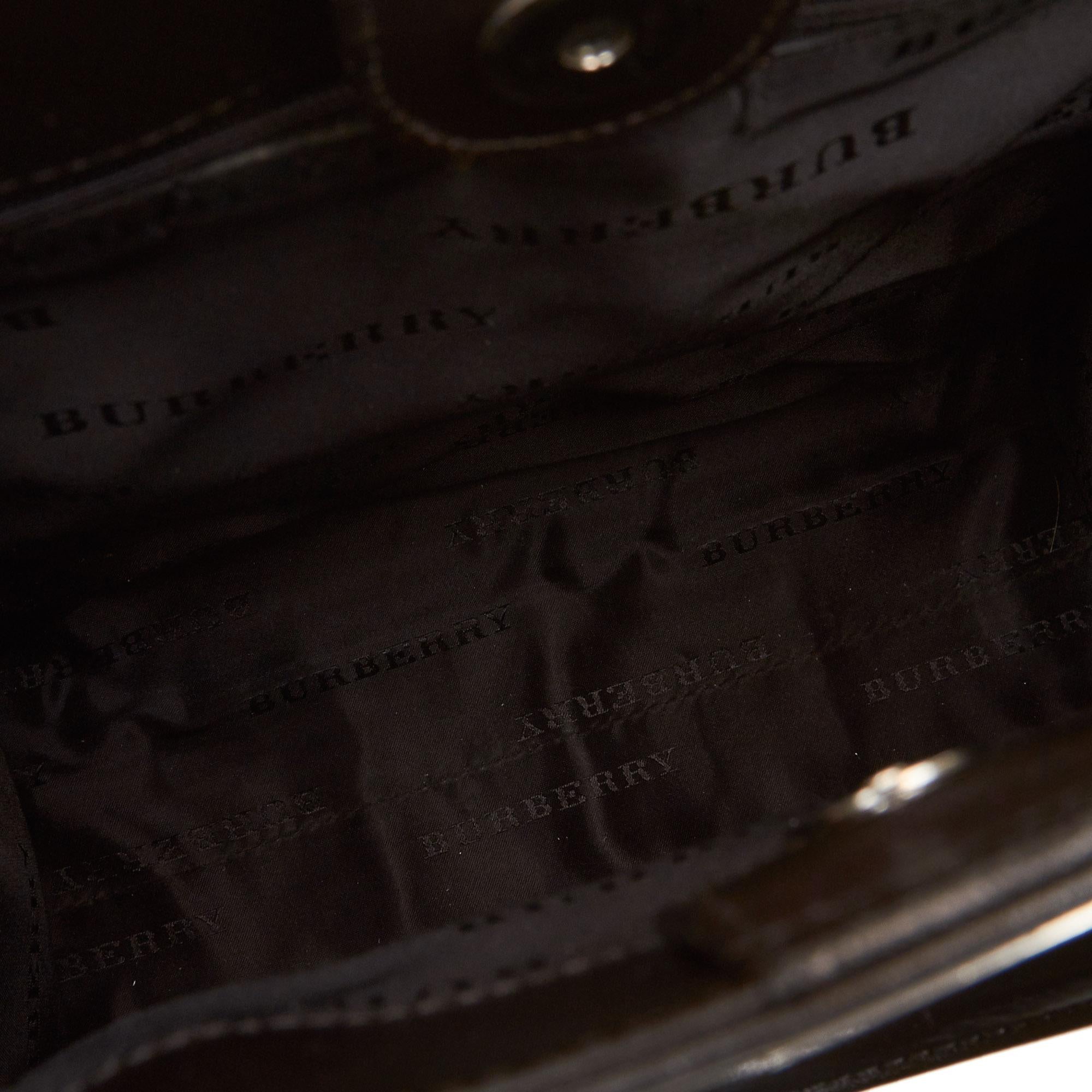 Women's Vintage Authentic Burberry Brown Plaid Handbag United Kingdom LARGE  For Sale