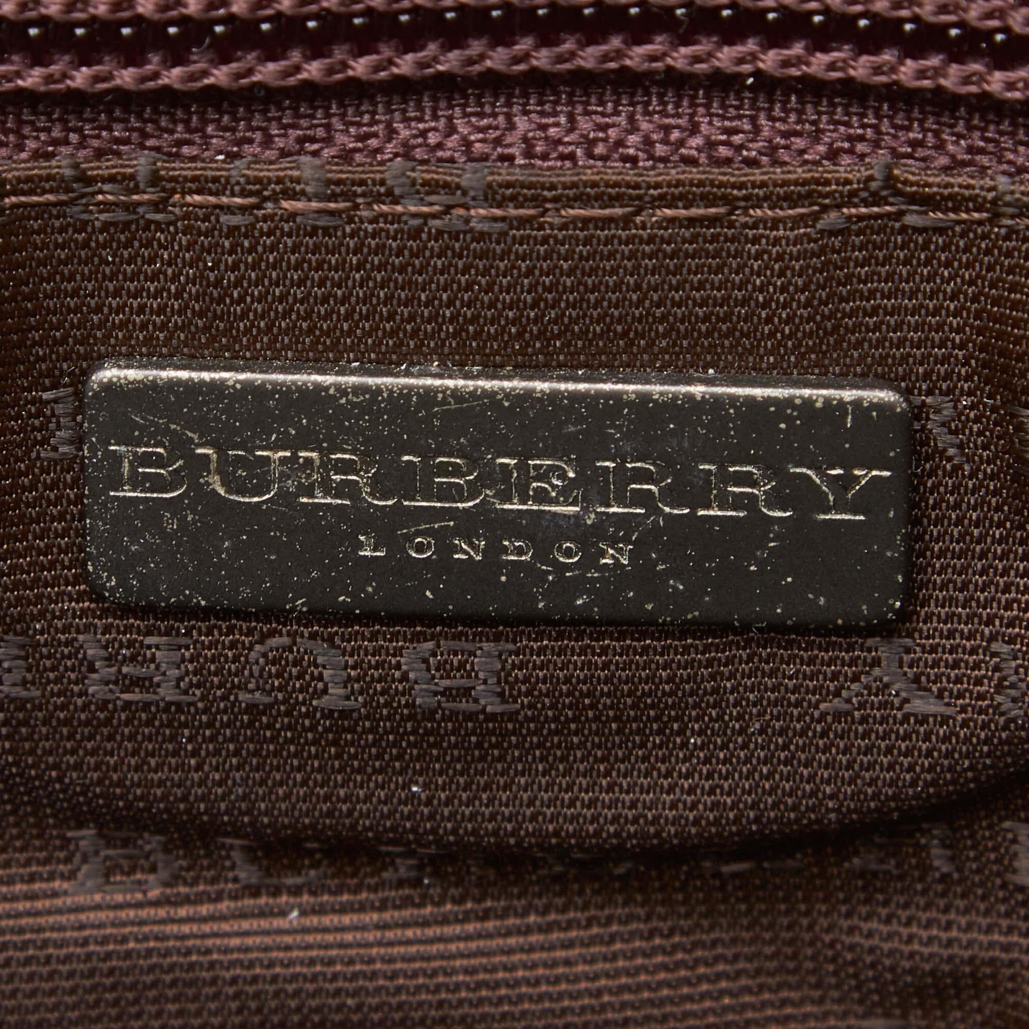 Vintage Authentic Burberry Brown Plaid Tote Bag United Kingdom LARGE  For Sale 1