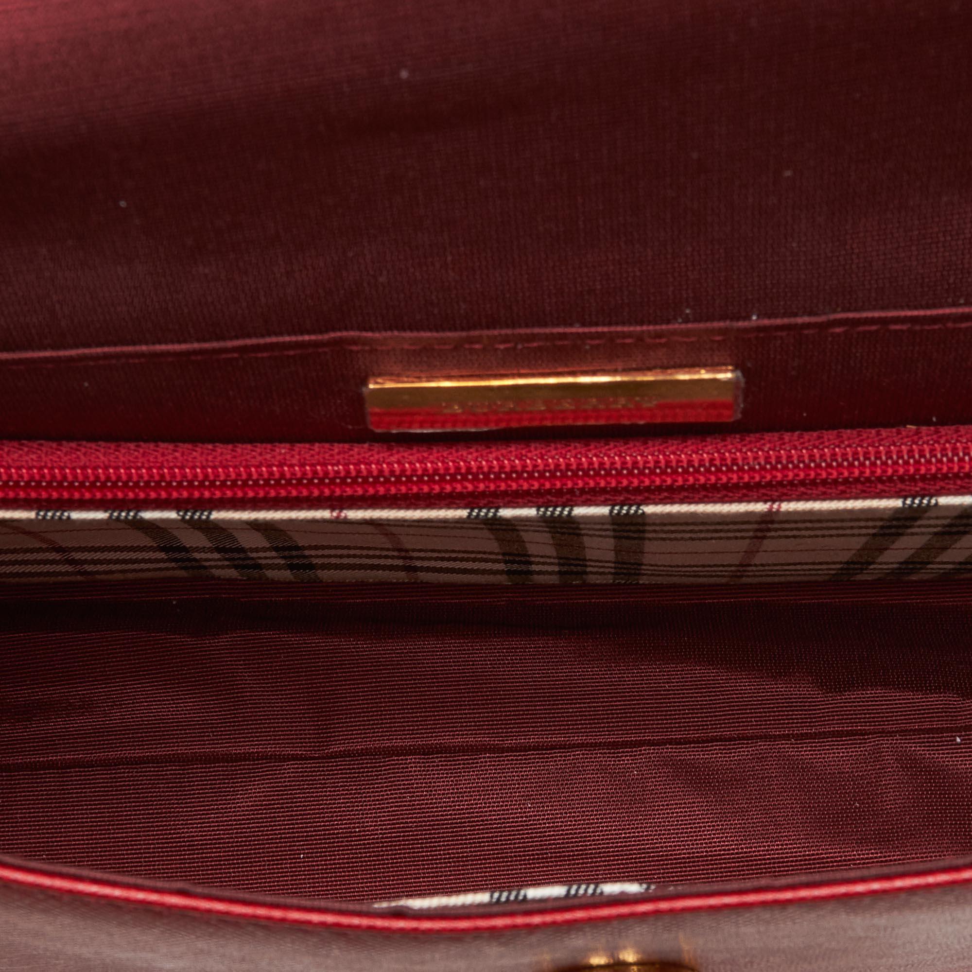 Vintage Authentic Burberry Red Leather Baguette United Kingdom SMALL  For Sale 1