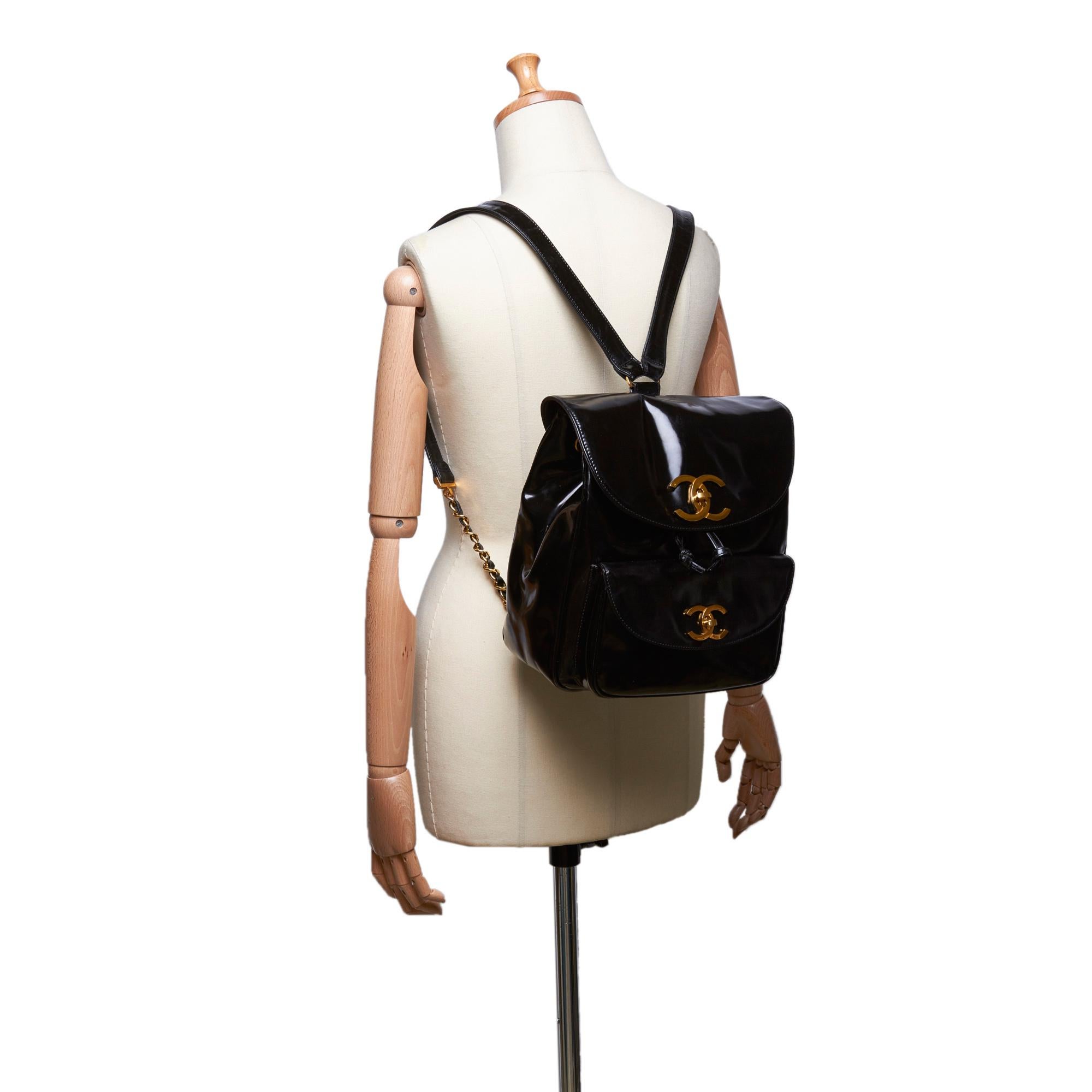 Vintage Authentic Chanel Black Patent Leather Drawstring Backpack France MEDIUM  7