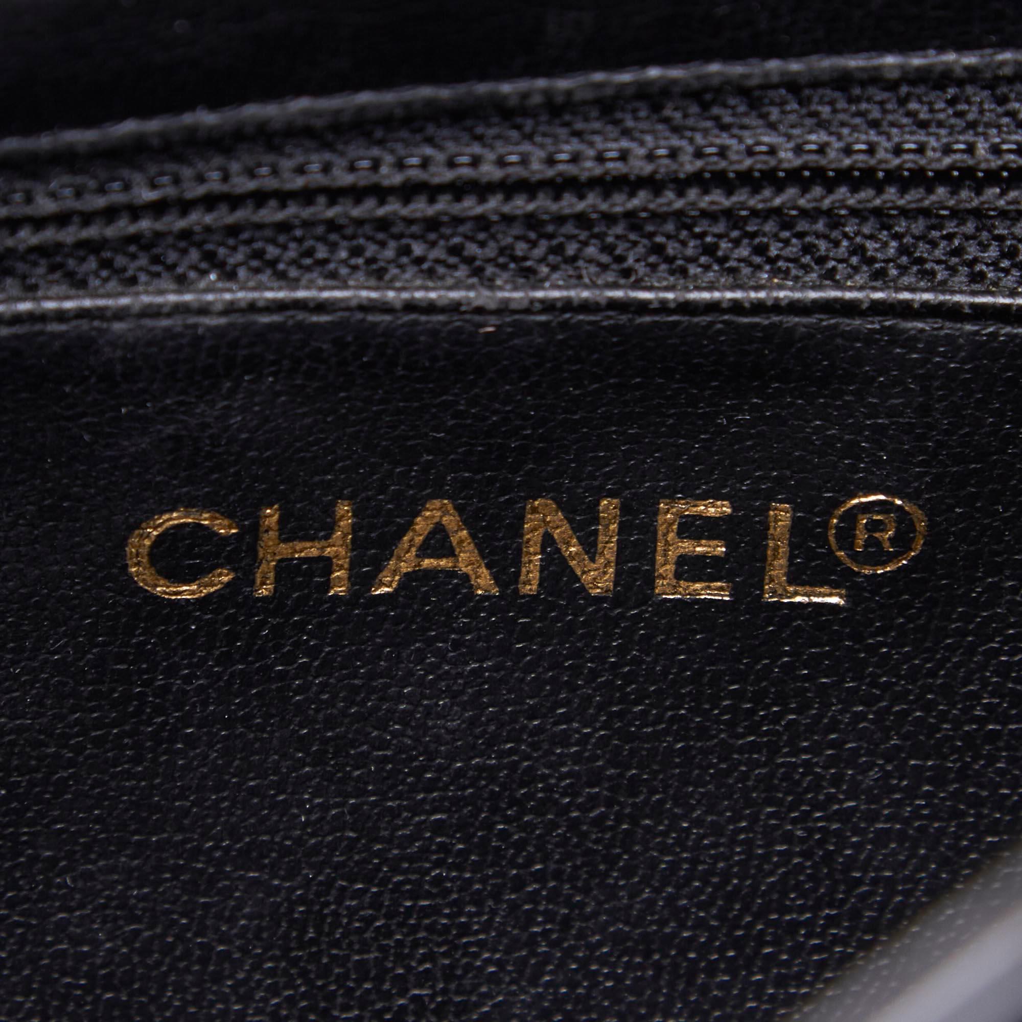 Vintage Authentic Chanel Black Patent Leather Drawstring Backpack France MEDIUM  2