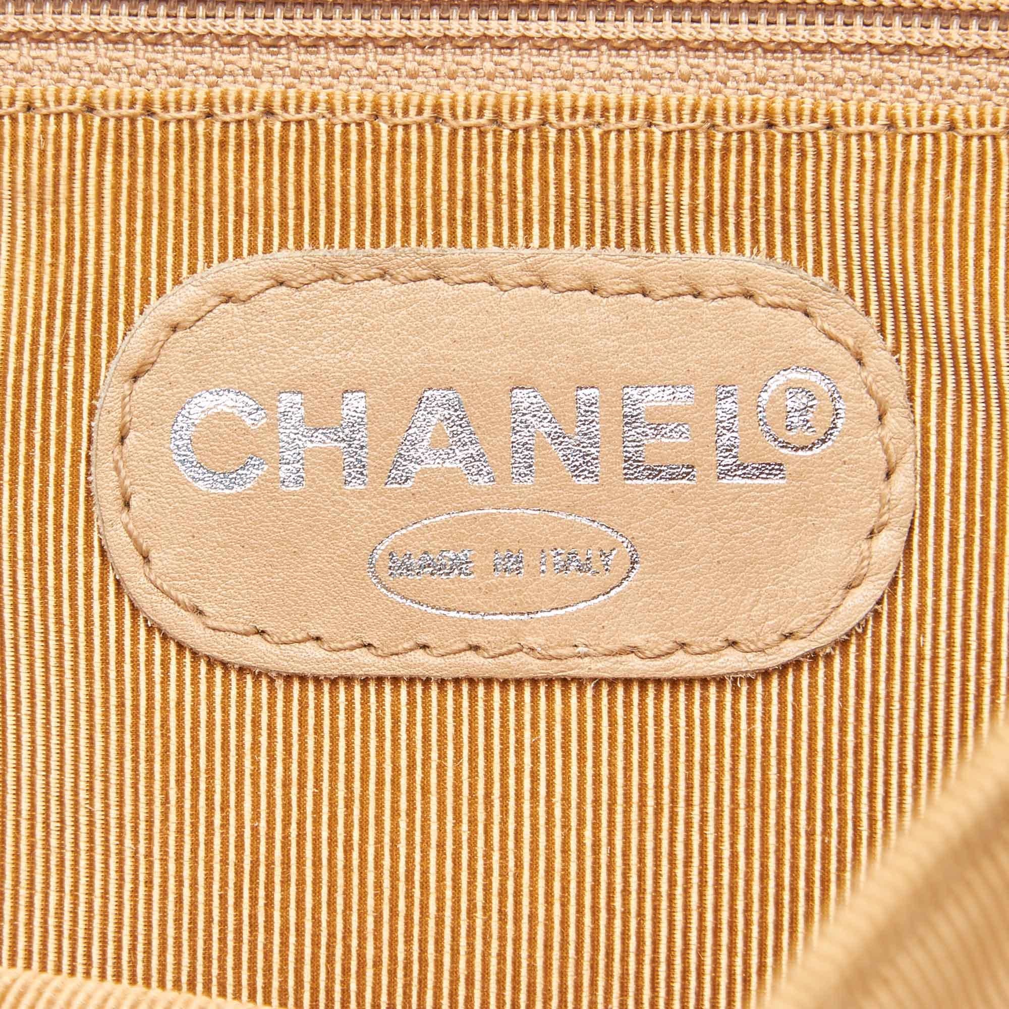 Vintage Authentic Chanel Brown CC Backpack Italy w Authenticity Card MEDIUM  For Sale 1