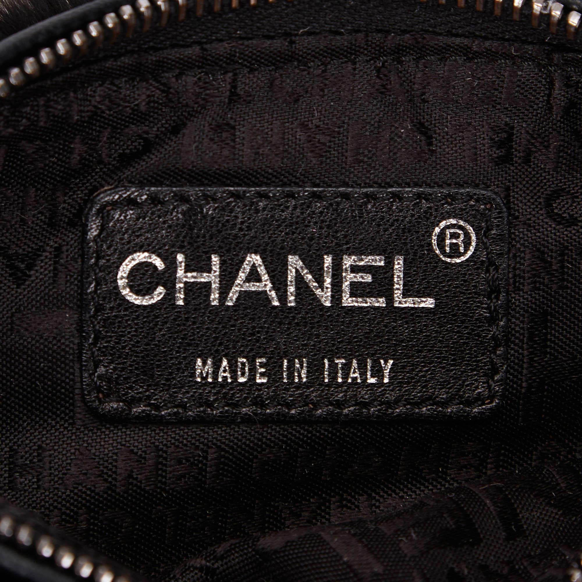 Vintage Authentic Chanel Chain Handbag w Dust Bag Authenticity Card MEDIUM  im Angebot 1