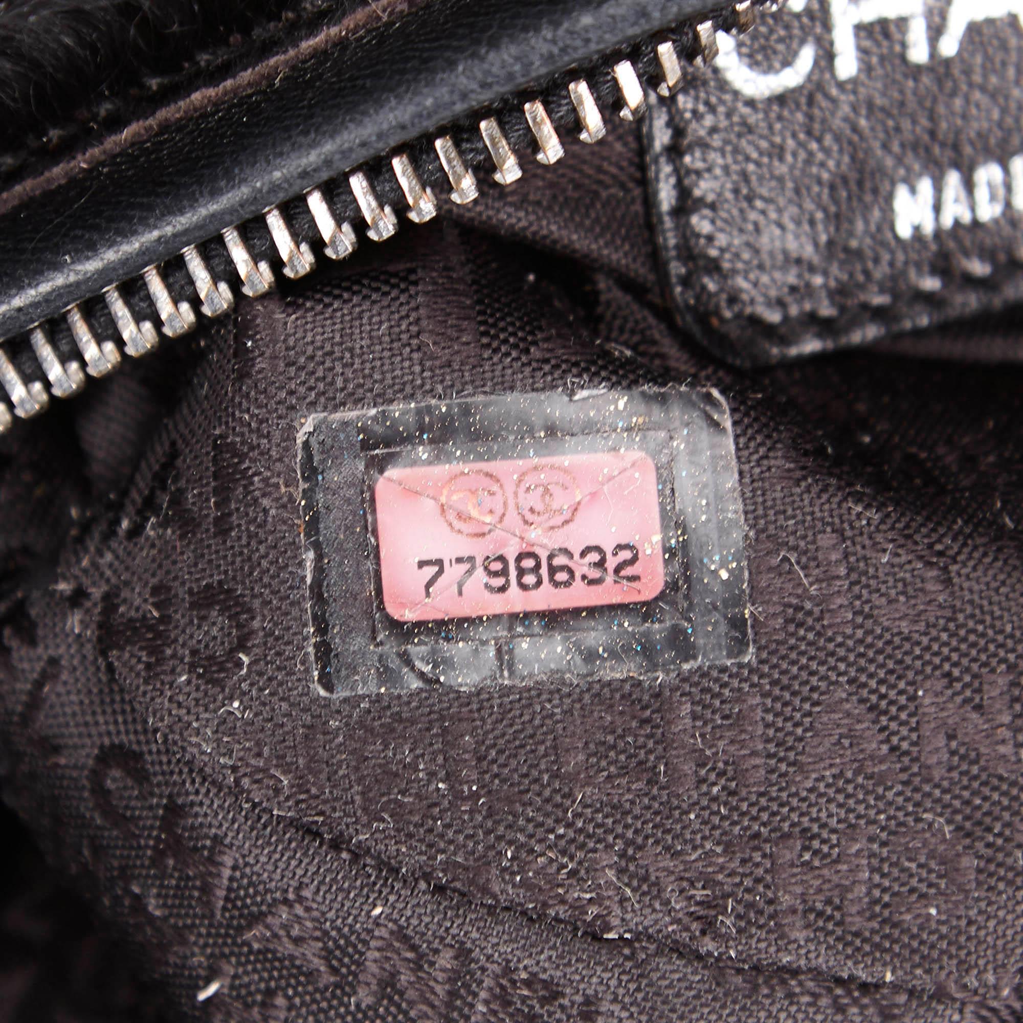 Vintage Authentic Chanel Chain Handbag w Dust Bag Authenticity Card MEDIUM  im Angebot 2