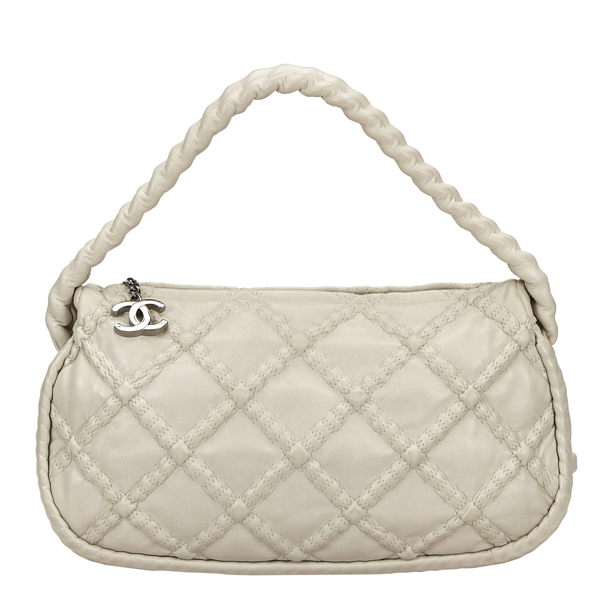 Vintage Authentic Chanel White Quilted Shoulder Bag Italy w Dust Bag MEDIUM  For Sale