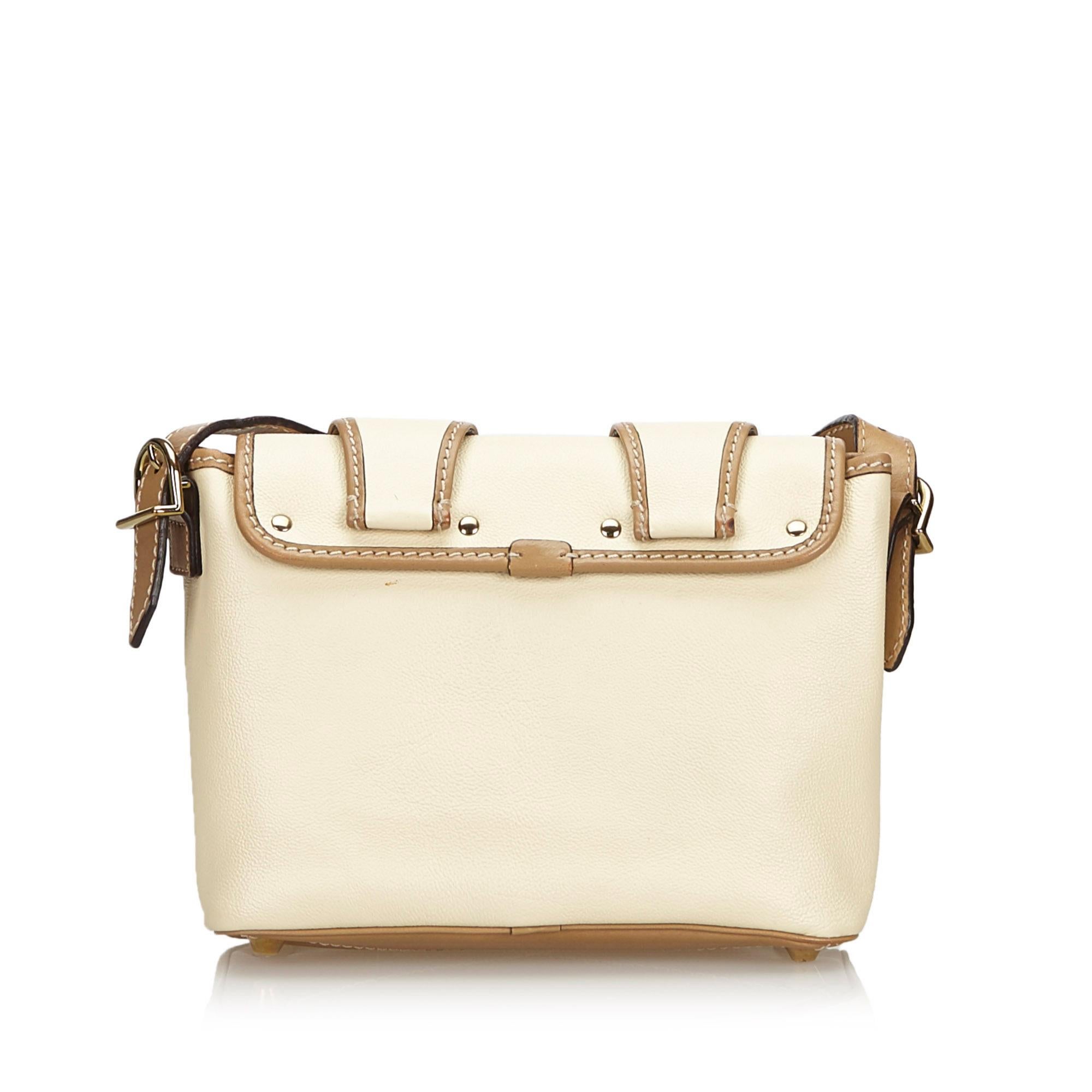 Beige Vintage Authentic Chloe Leather Susan Crossbody Bag France w Dust Bag SMALL  For Sale