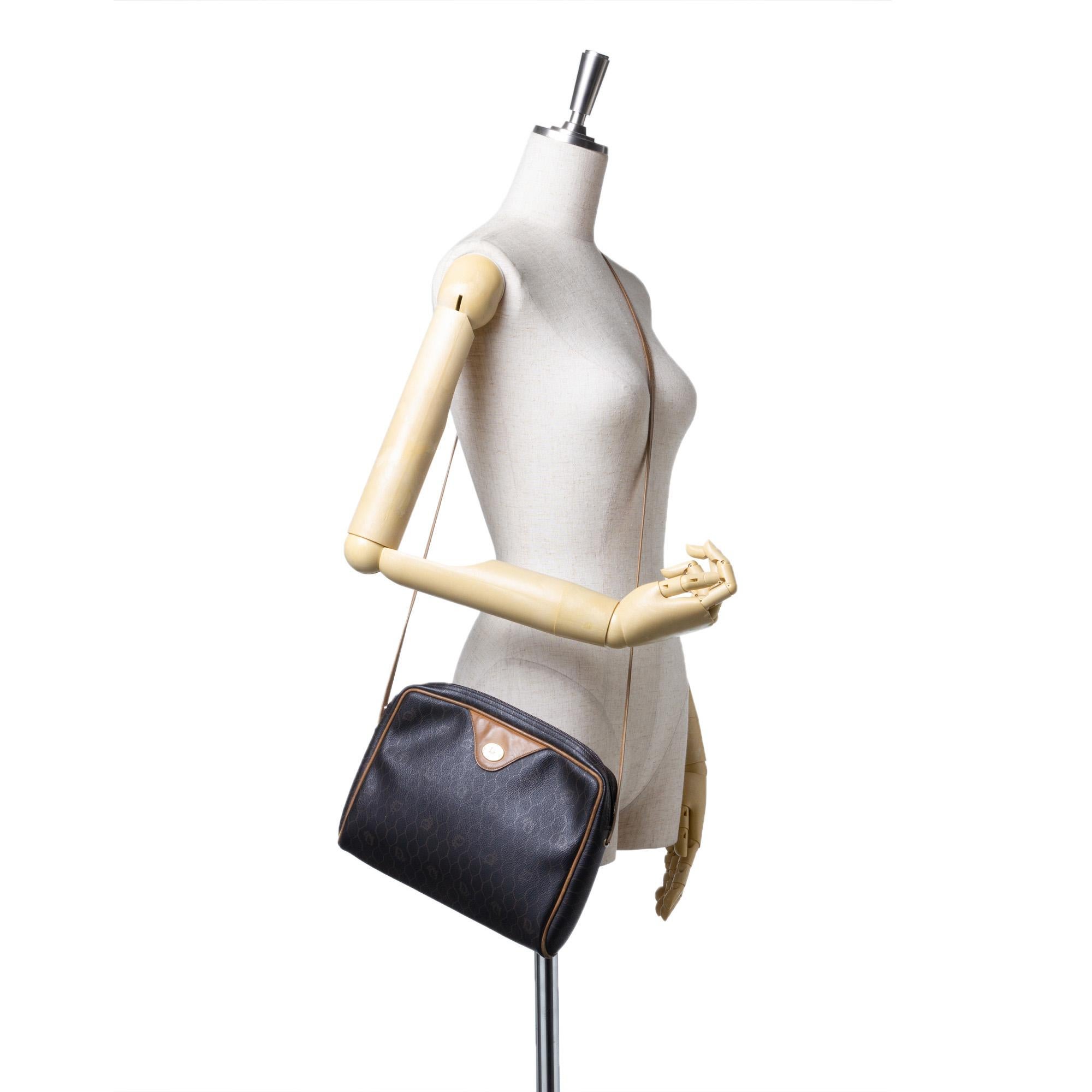 Vintage Authentic Dior Black Honeycomb Crossbody Bag FRANCE MEDIUM 9