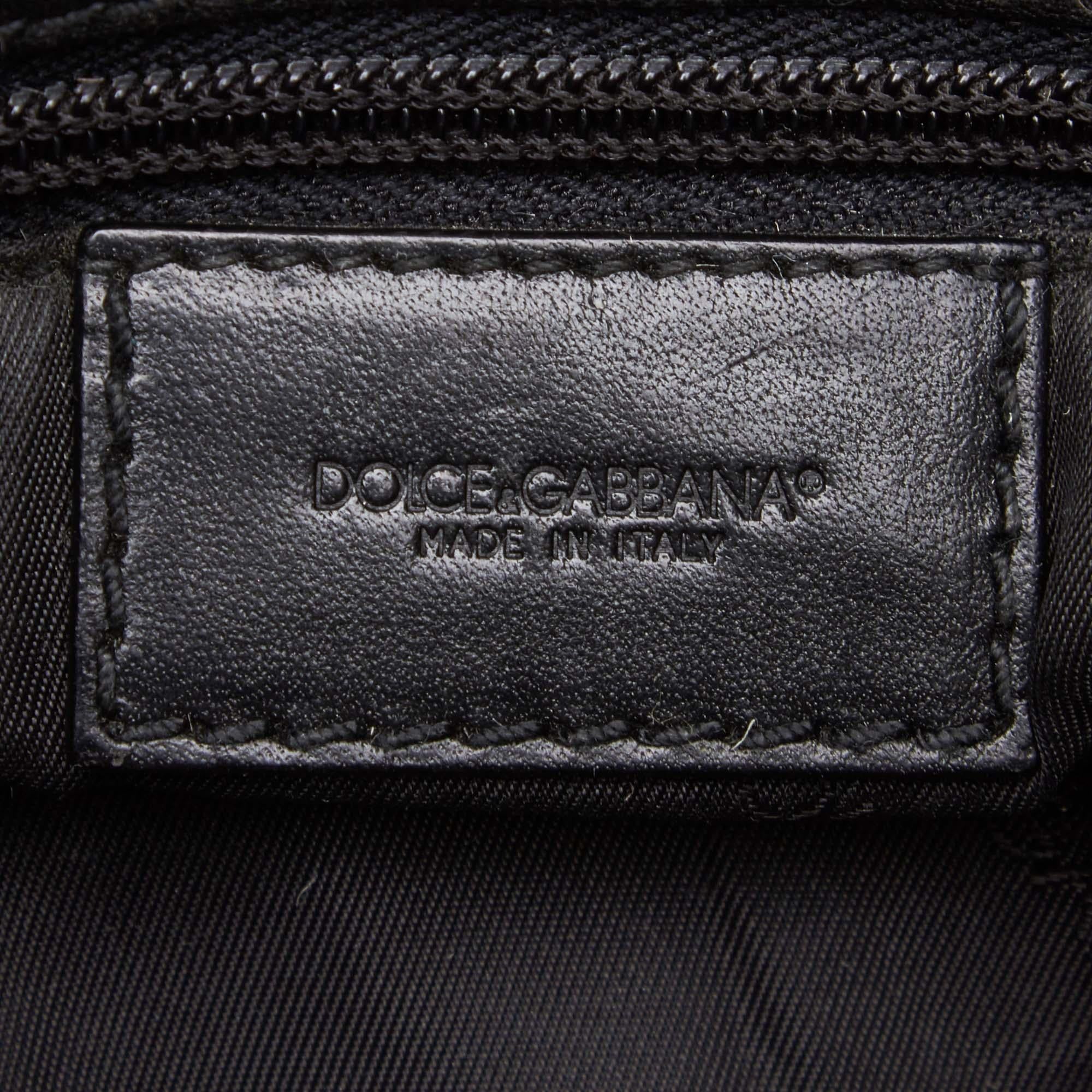 Vintage Authentic Dolce&Gabbana Black Leather Crossbody Bag Italy MEDIUM  For Sale 2