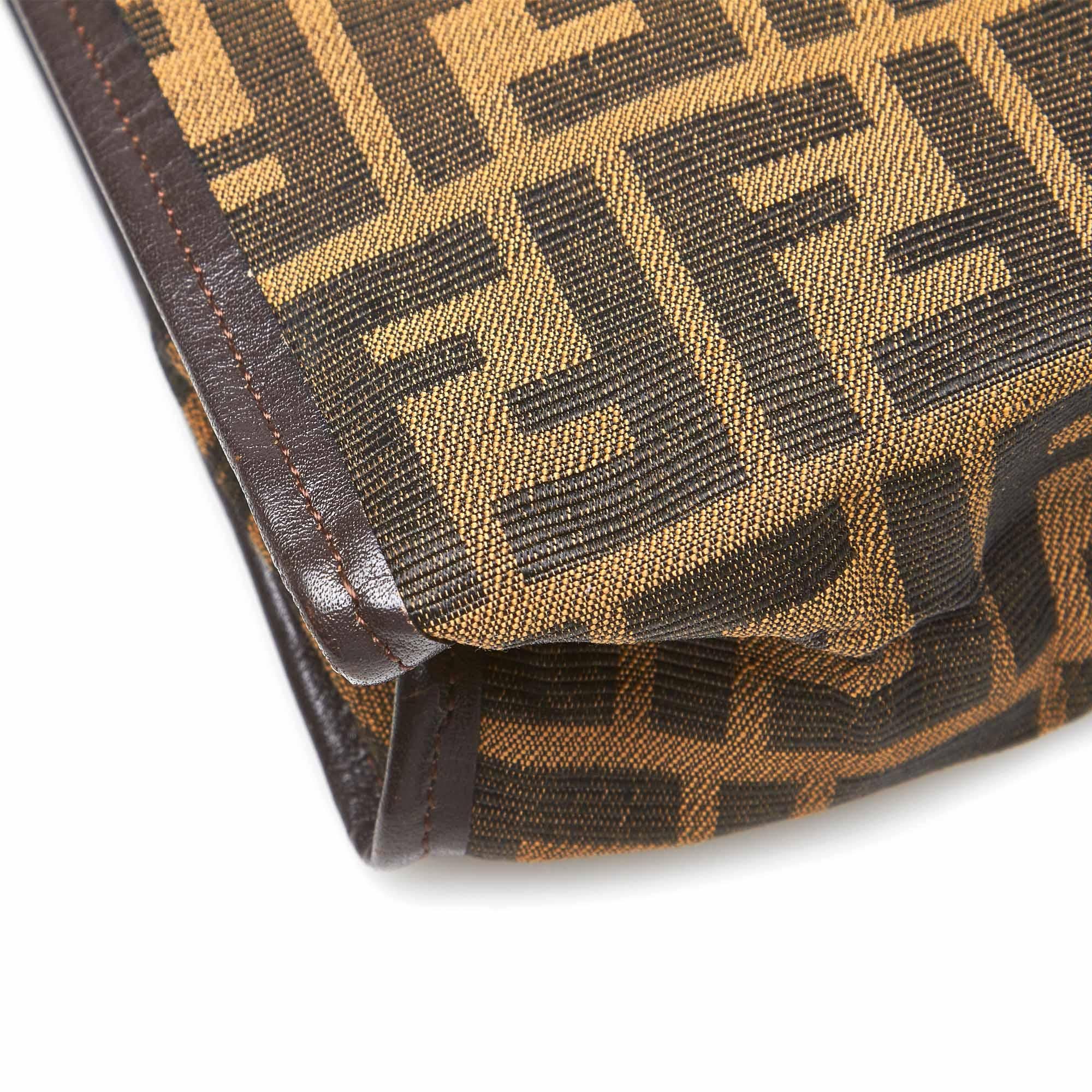Vintage Authentic Fendi Brown Canvas Fabric Zucca Clutch Bag Italy SMALL 2