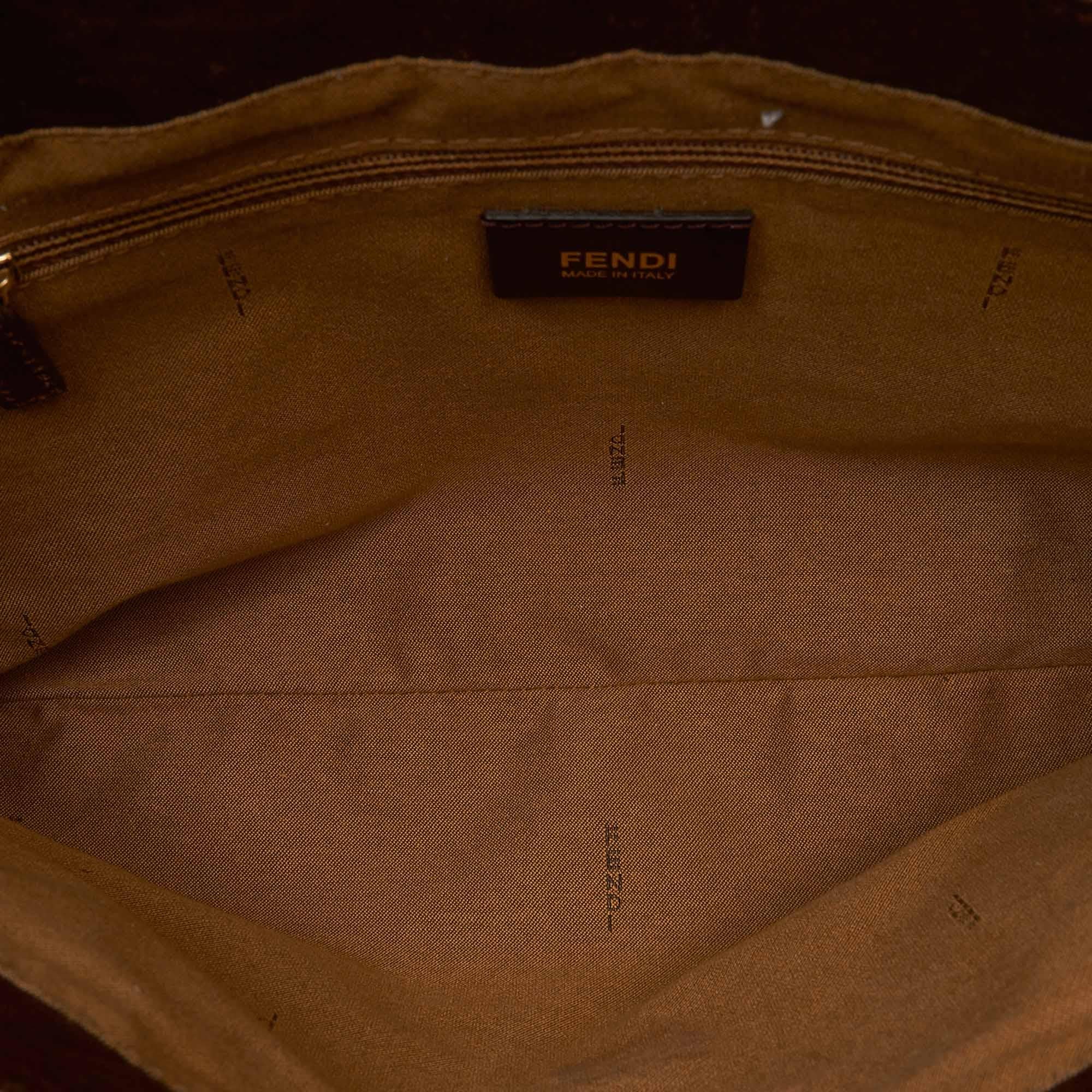 Women's Vintage Authentic Fendi Brown Leather Mia Crossbody Bag Italy MEDIUM  For Sale
