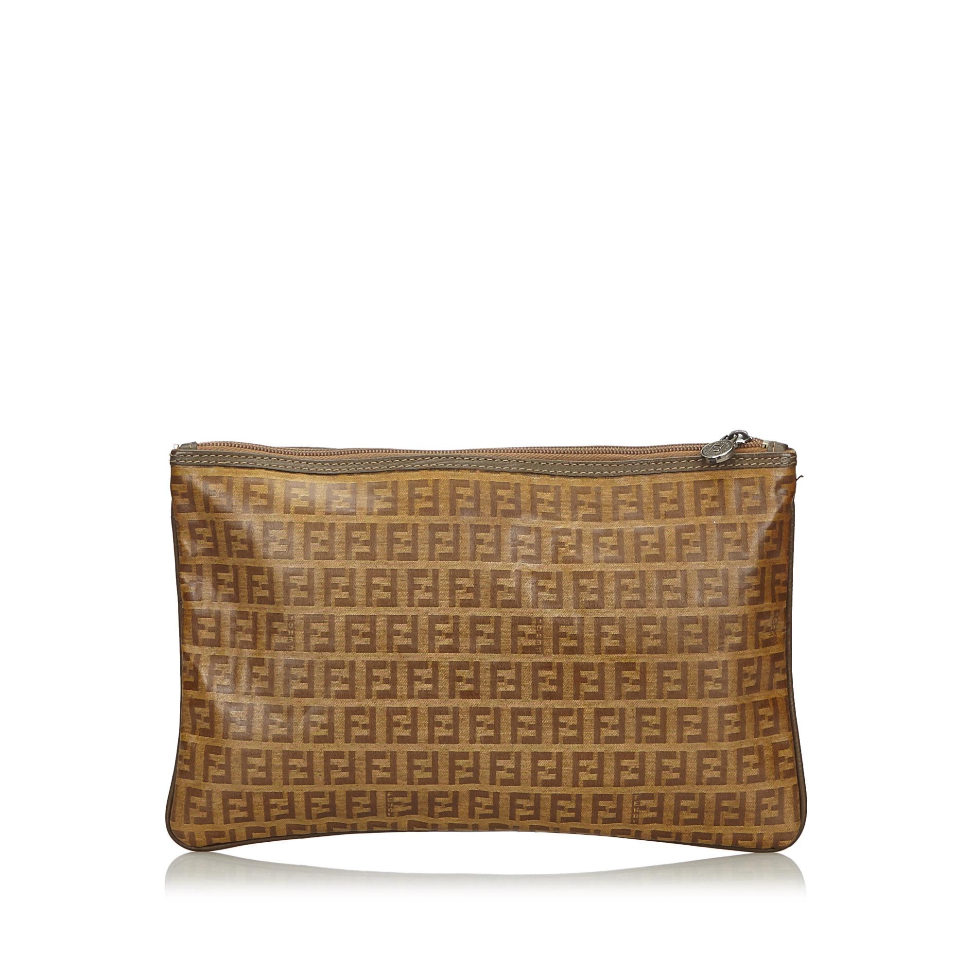 Vintage Authentic Fendi Brown Zucchino Clutch Bag Italy SMALL  In Good Condition In Orlando, FL